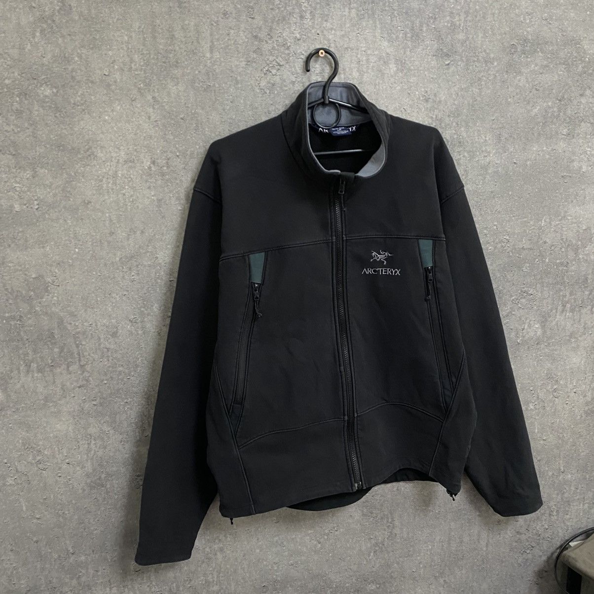 Arc'teryx Vintage Arc’teryx Soft Shell Jacket Polartec Black Size L Size US L / EU 52-54 / 3 - 4 Thumbnail