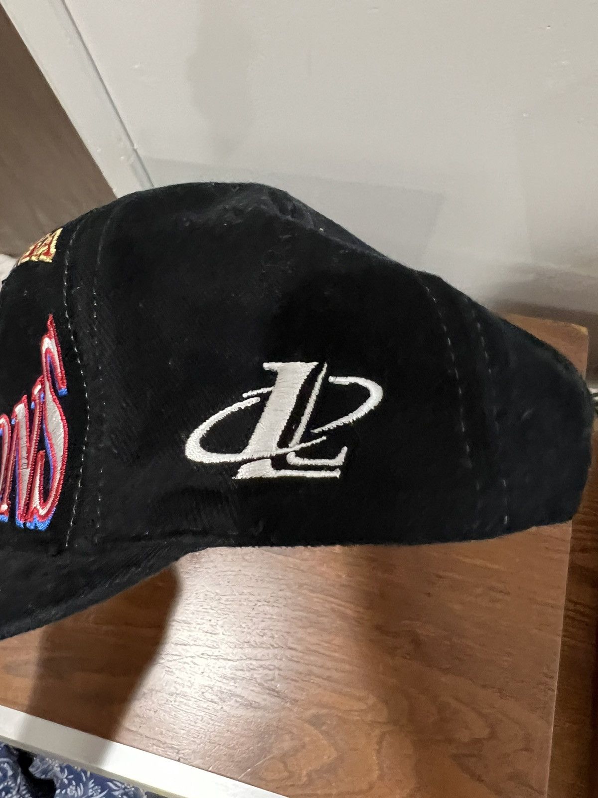 Logo Athletic × NBA × Vintage Vintage 1997 Chicago Bulls NBA Champions Logo Atheltics Hat Size ONE SIZE - 3 Thumbnail