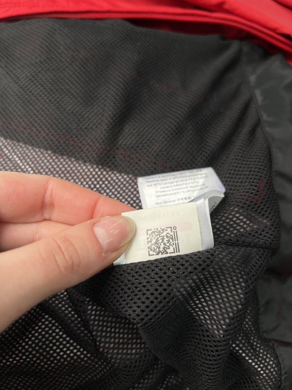 Ferrari Ferrari rain hood nylon jacket y2k style hype Size US S / EU 44-46 / 1 - 16 Thumbnail