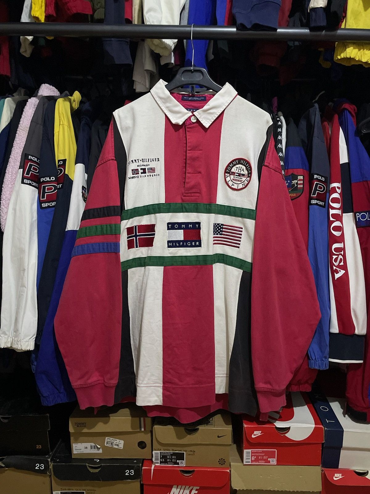 Tommy Hilfiger × Vintage Polo T-shirt Tommy Hilfiger Alpine 90’s Vintage Size US XL / EU 56 / 4 - 1 Thumbnail