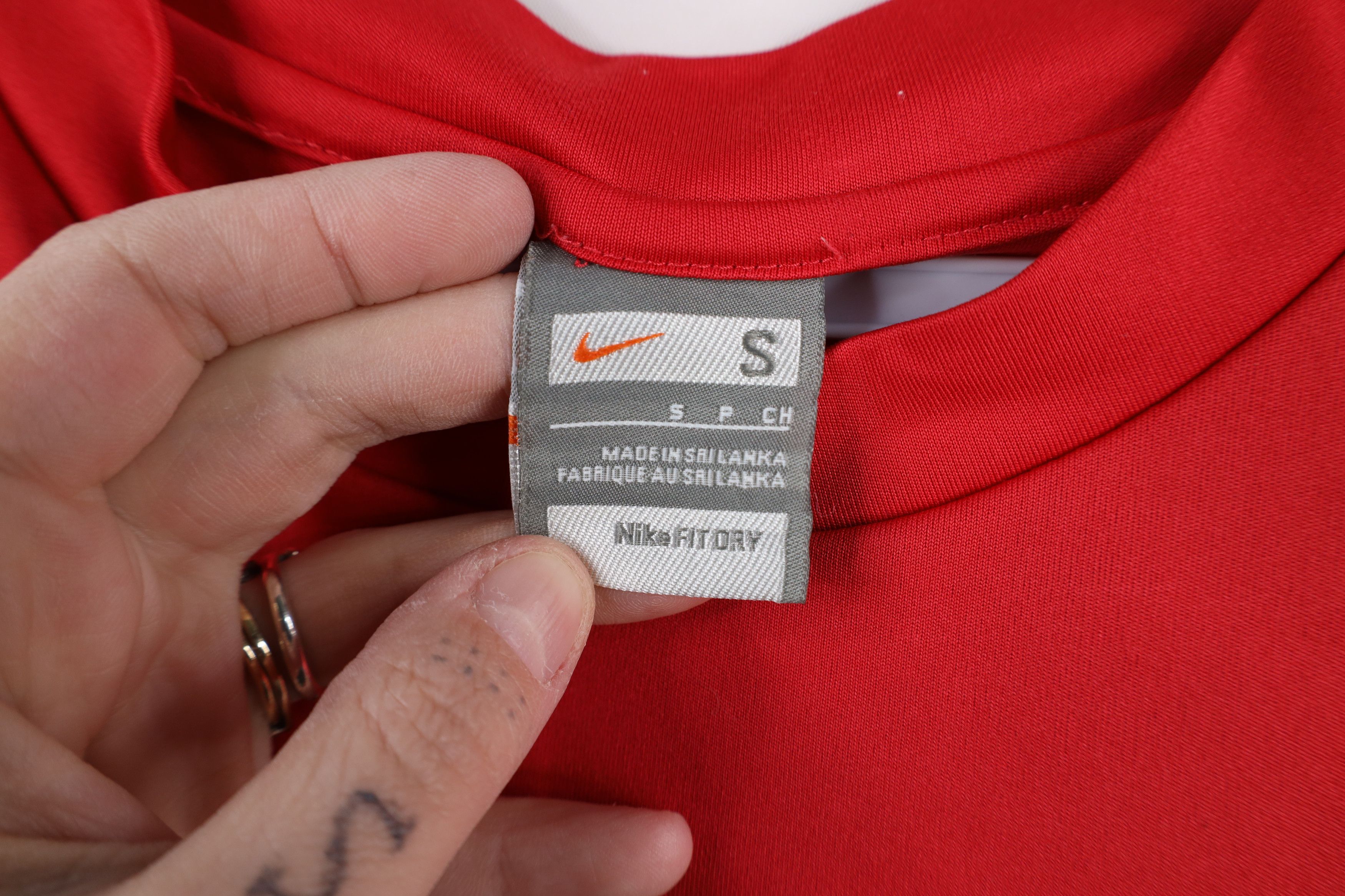 Nike × Vintage Vintage Nike Swoosh Arsenal FC Soccer Football T-Shirt Size US S / EU 44-46 / 1 - 9 Thumbnail