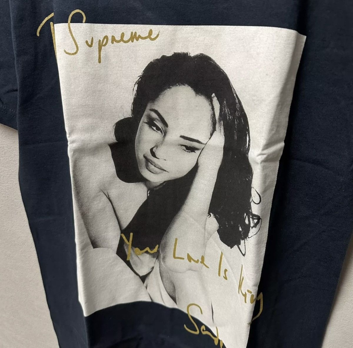Supreme Supreme sade tee navy T-shirt dswt | Grailed