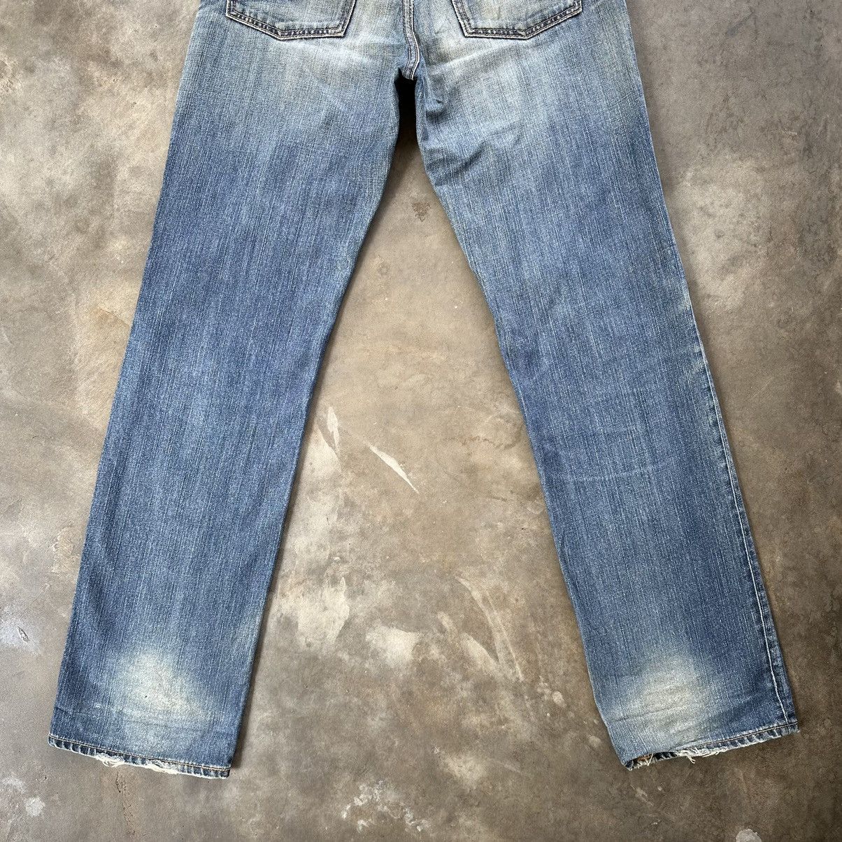 Japanese Brand Vintage Levi’s 702 Distressed Faded Denim Jean Pant W31 Size US 31 - 10 Thumbnail