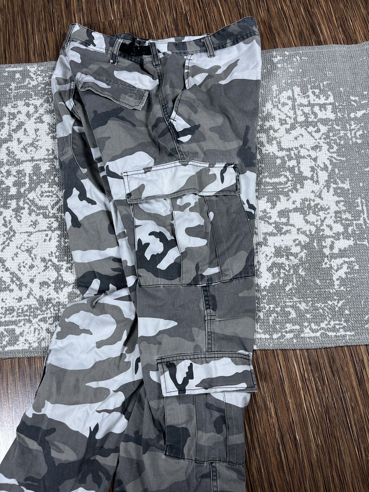 Vintage ➕ Vintage 90s 00s y2k camo riot style wide 6 pocket cargo Size US 32 / EU 48 - 3 Thumbnail