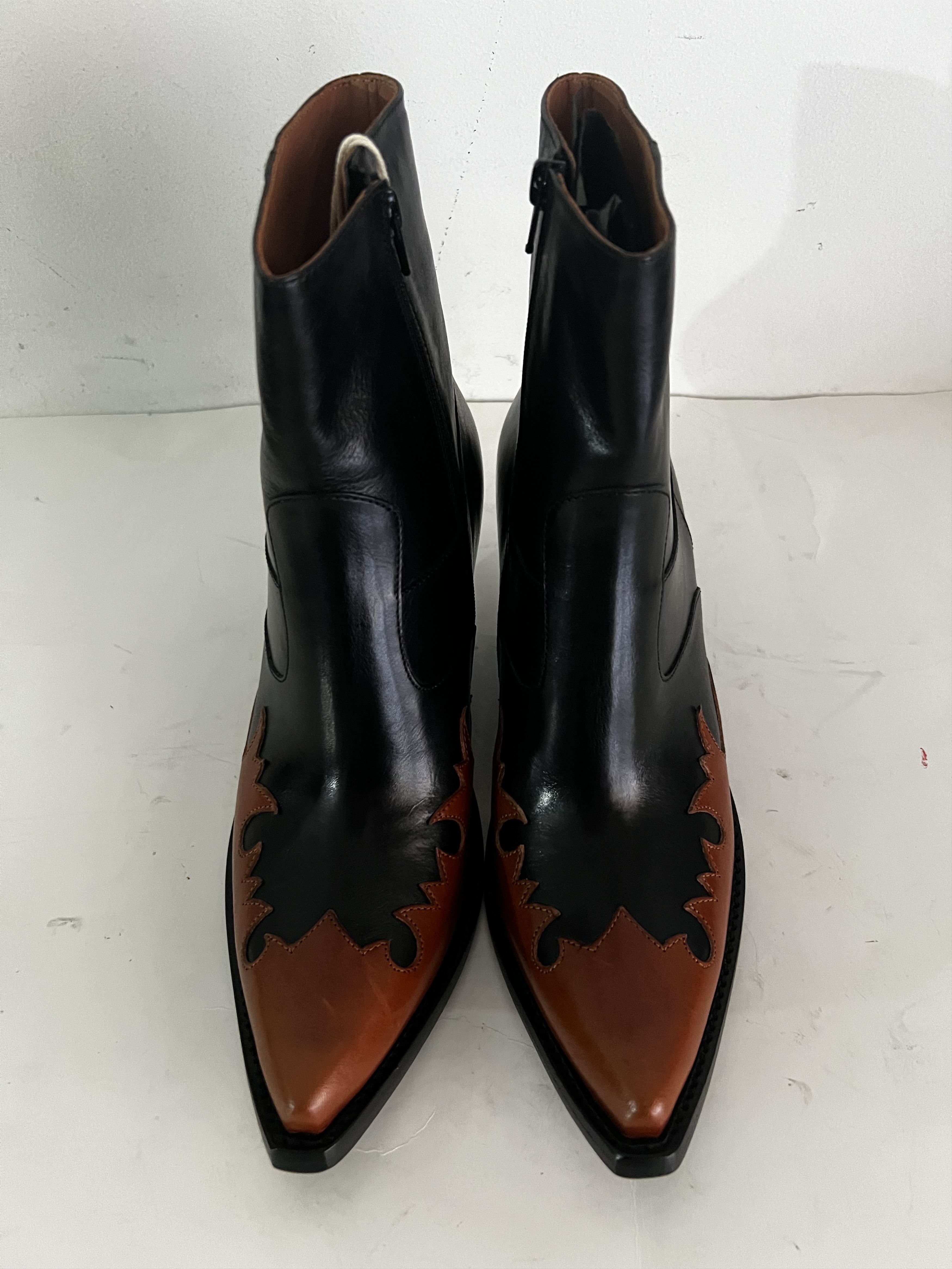 Vetements Vetements - Leather Ankle Cowgirl Boots Size US 8 / IT 38 - 9 Thumbnail