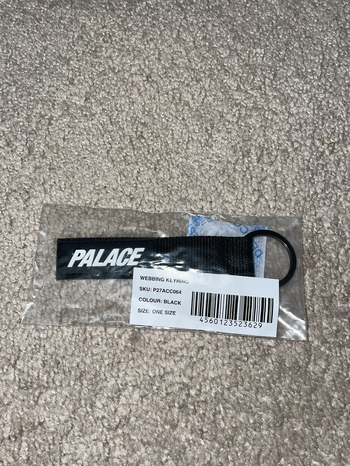 Palace Palace Webbing Keyring (Black) Size ONE SIZE - 1 Preview