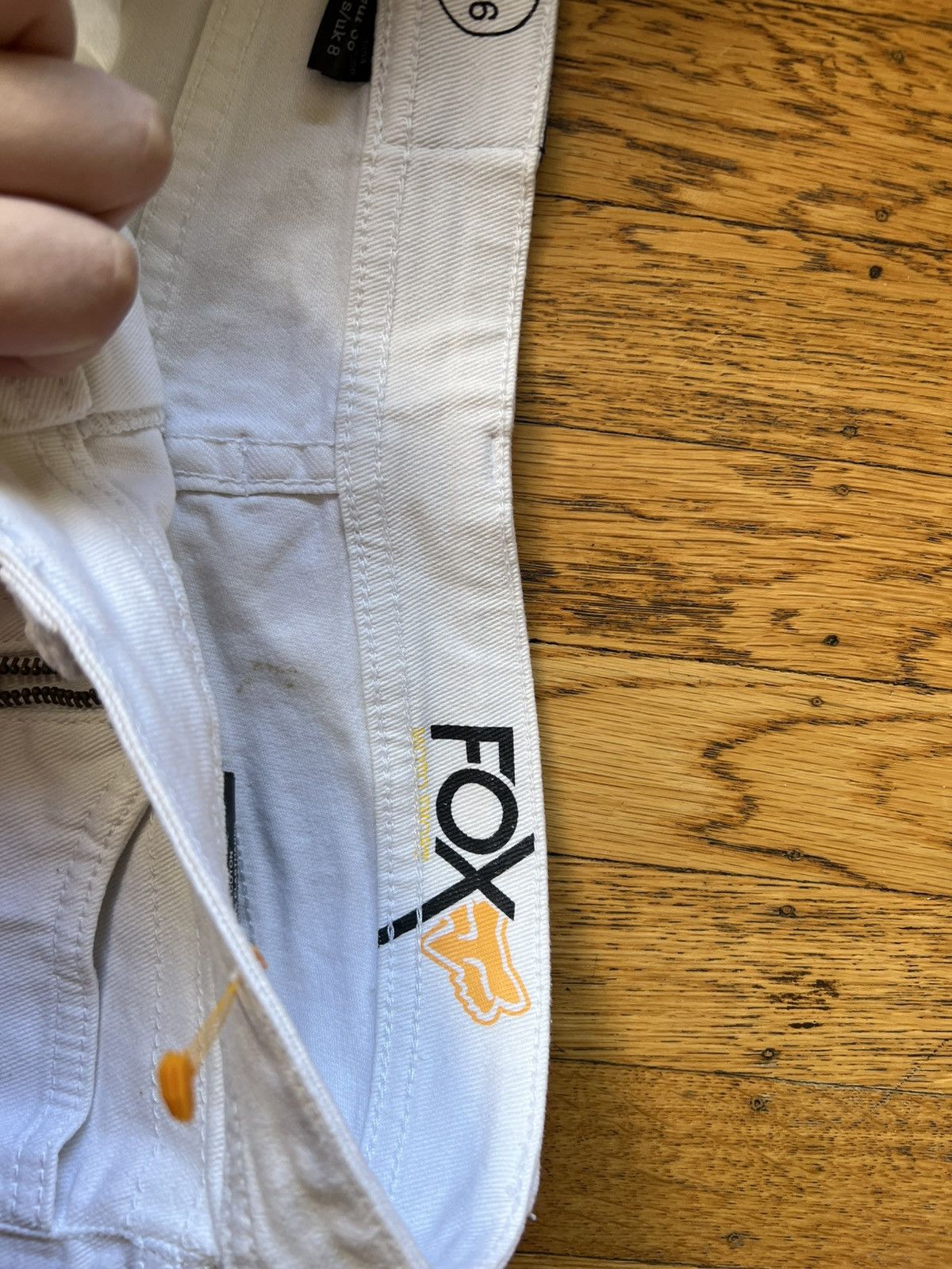 Fox Racing "RARE" FOX MOTO LOW-RISE CUT OFF STYLE LOGO SHORT Size 26" / US 2 / IT 38 - 3 Thumbnail