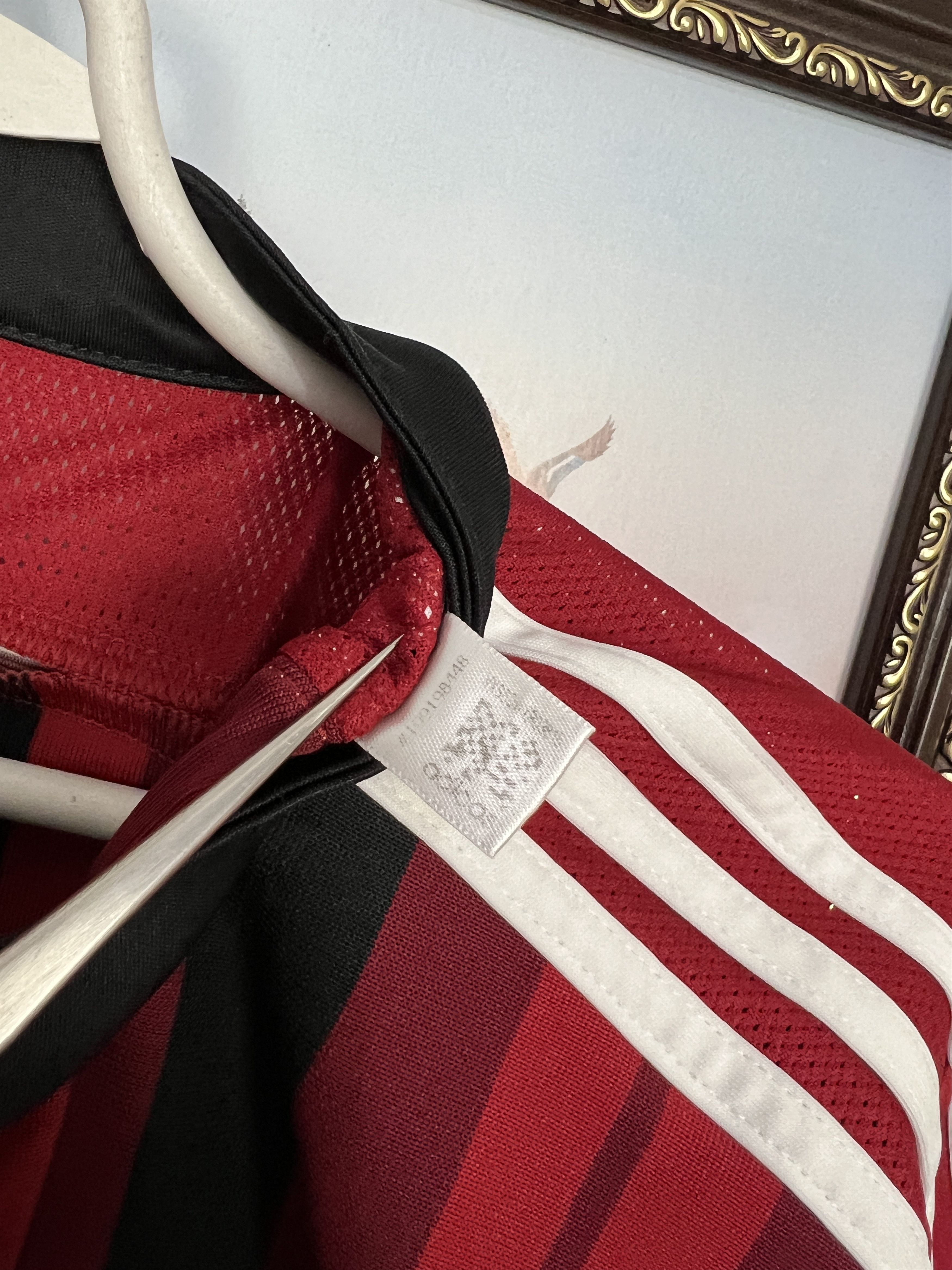 Adidas AC Milan Home football shirt 2014 Soccer Adidas Jersey Mens Size US L / EU 52-54 / 3 - 8 Thumbnail