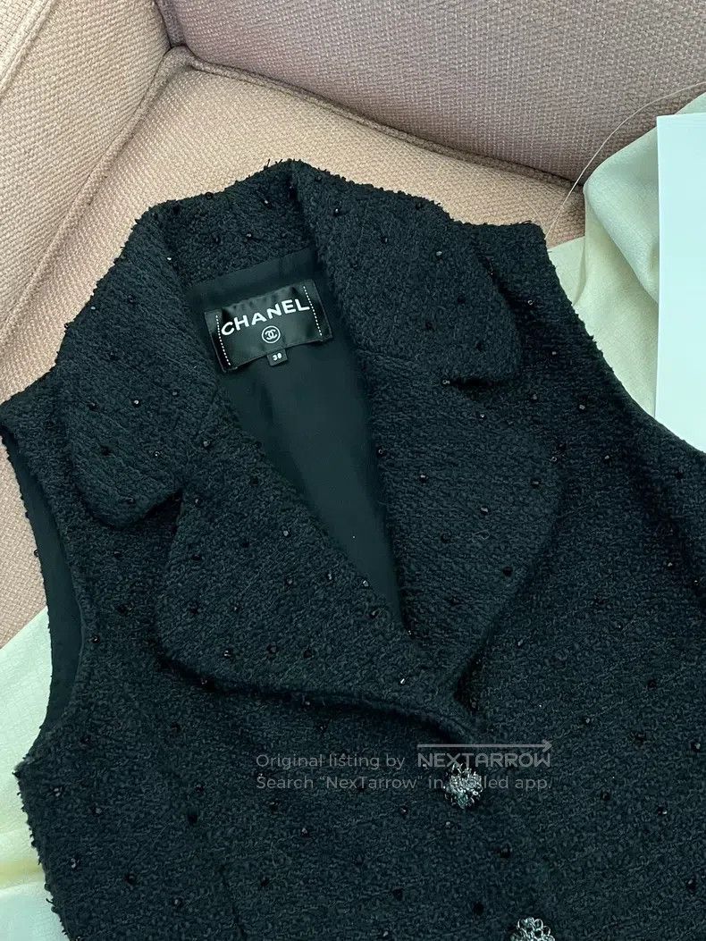 Chanel Chanel 23K black tweed sequin knitted lapel vest jacket Size XS / US 0-2 / IT 36-38 - 2 Thumbnail