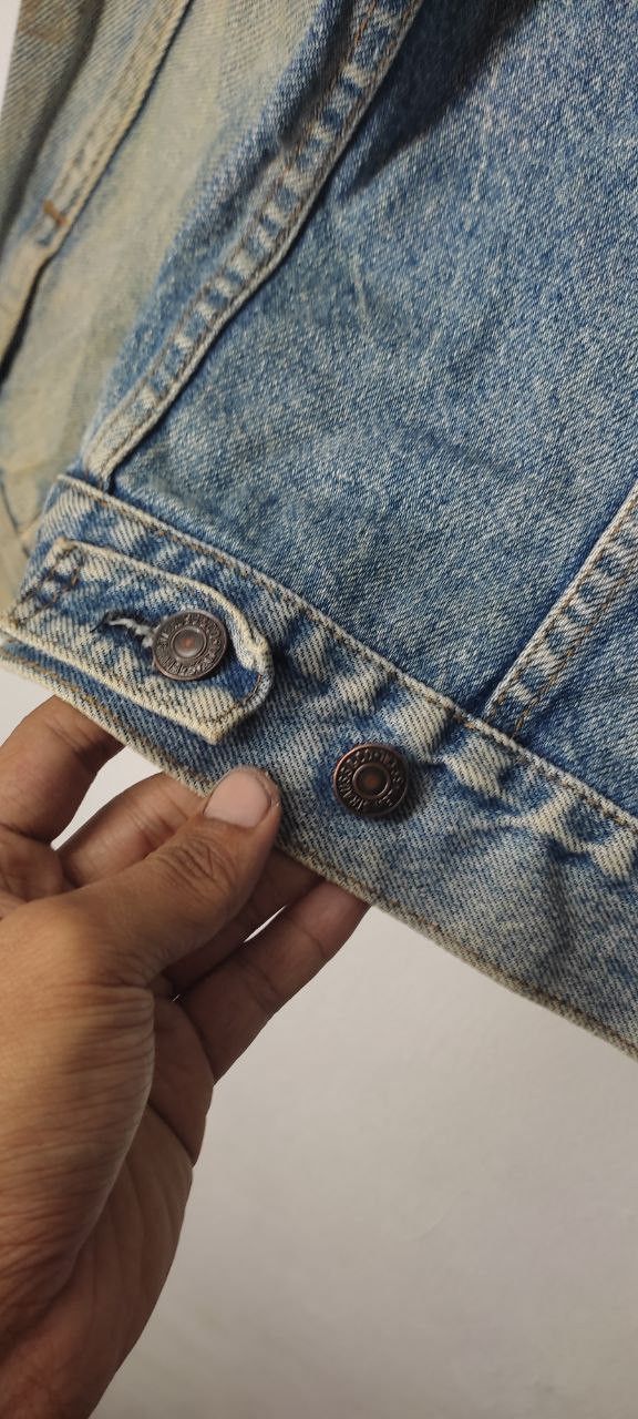 Levi's VINTAGE LEVIS SMALL E DENIM JACKET MADE IN USA Size US S / EU 44-46 / 1 - 10 Thumbnail
