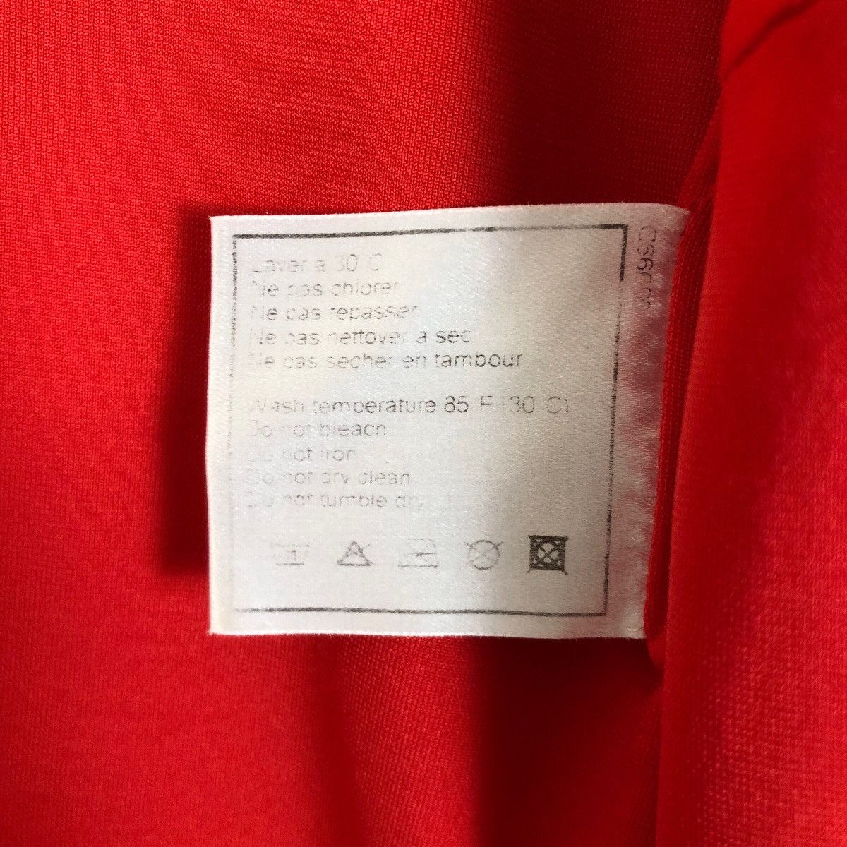Chanel Chanel Lipstick Red Quilted Nylon Jacket Size S / US 4 / IT 40 - 12 Thumbnail