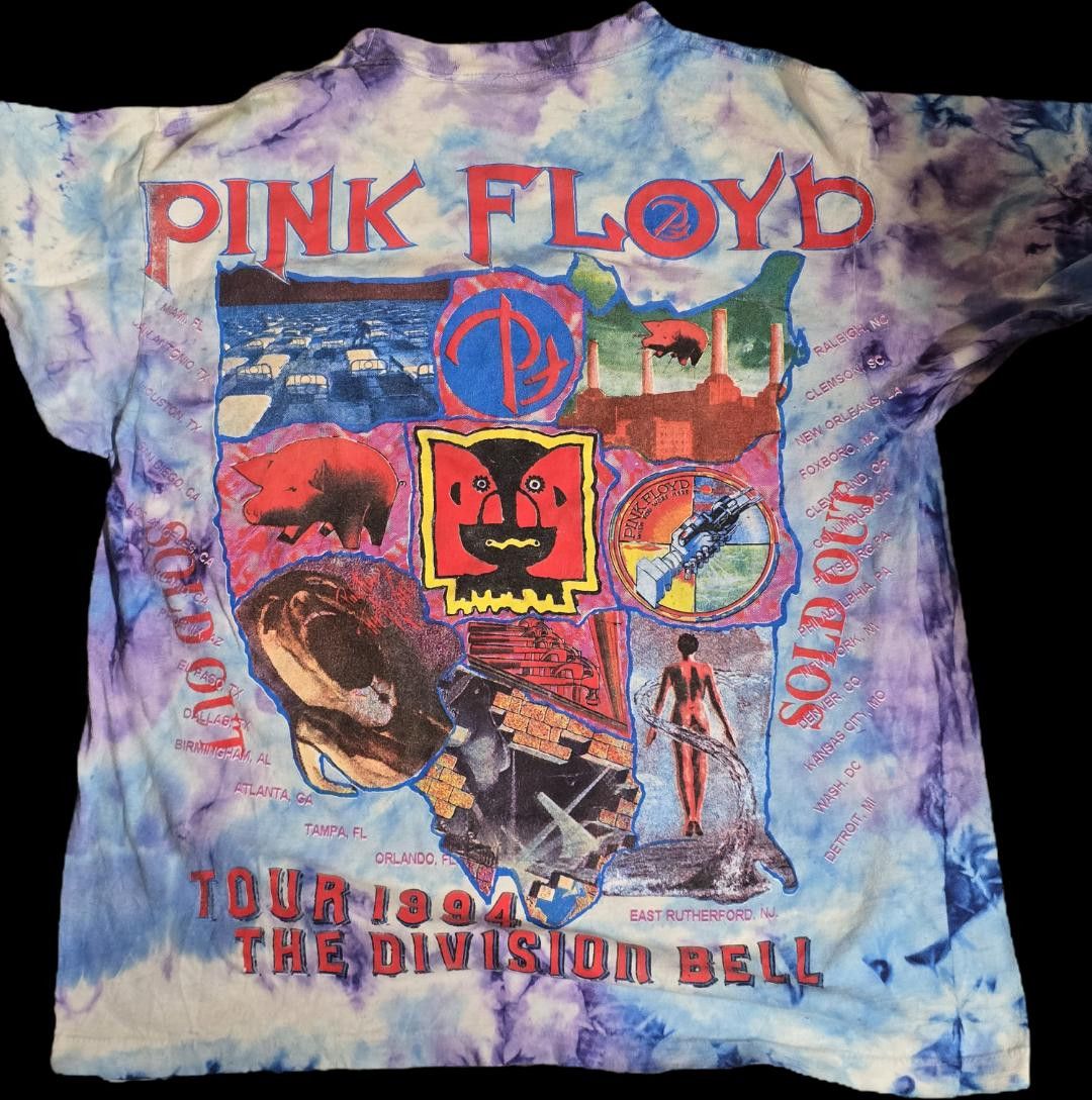 Other 1993 pink floyd division bell all over print Size US L / EU 52-54 / 3 - 1 Thumbnail