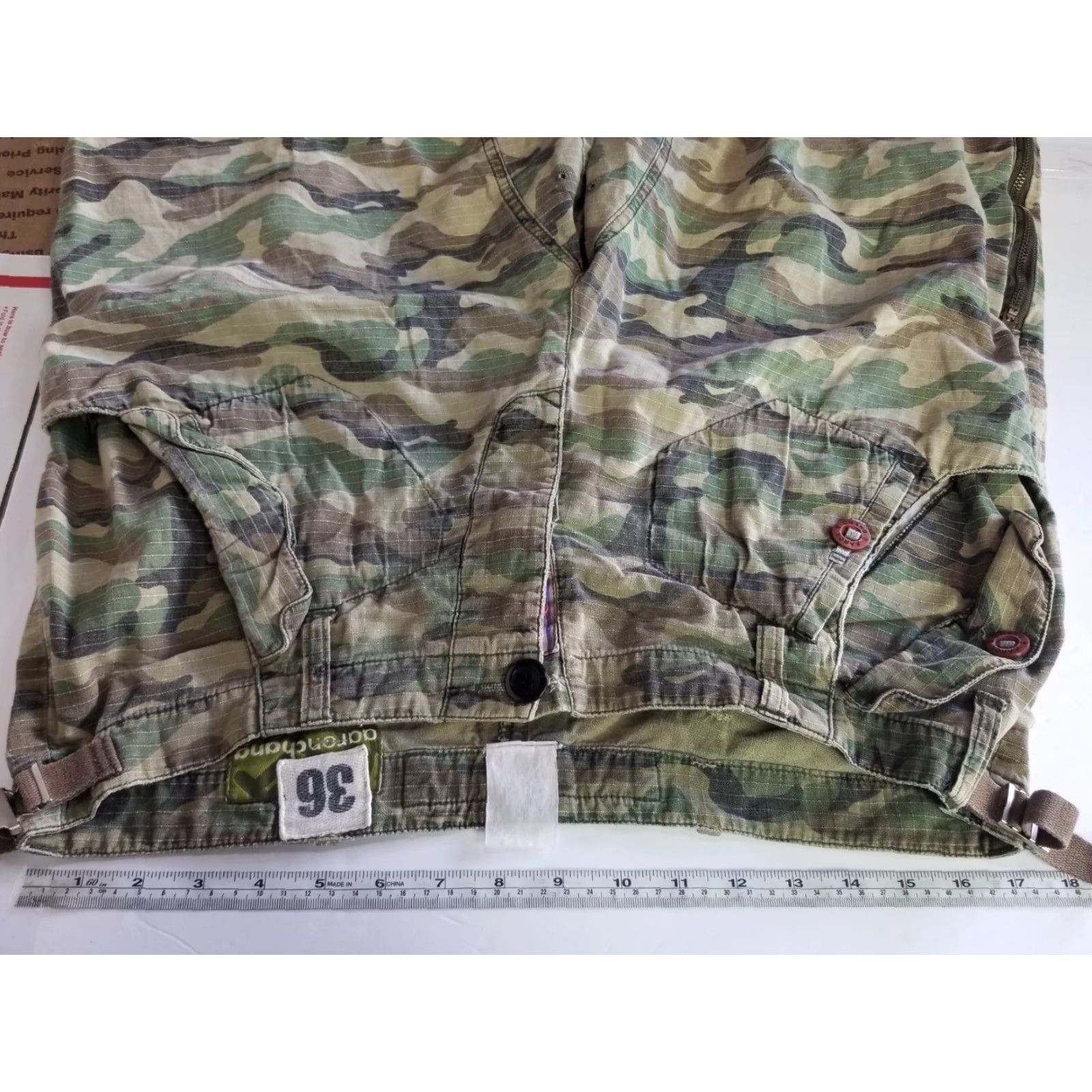 Vintage VINTAGE Aaron Chang CAMOUFLAGE Shorts Cargo 36 Green Men Bottom 100% Cotton Shorts Mens 90s Size US 36 / EU 52 - 3 Thumbnail
