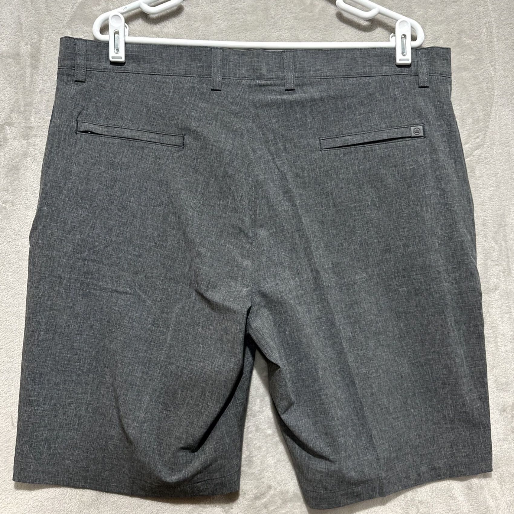 Peter Millar Peter Millar Crown Performance Men's Shorts Size 38 Gray Stretch Shirt? Size US 38 / EU 54 - 2 Thumbnail