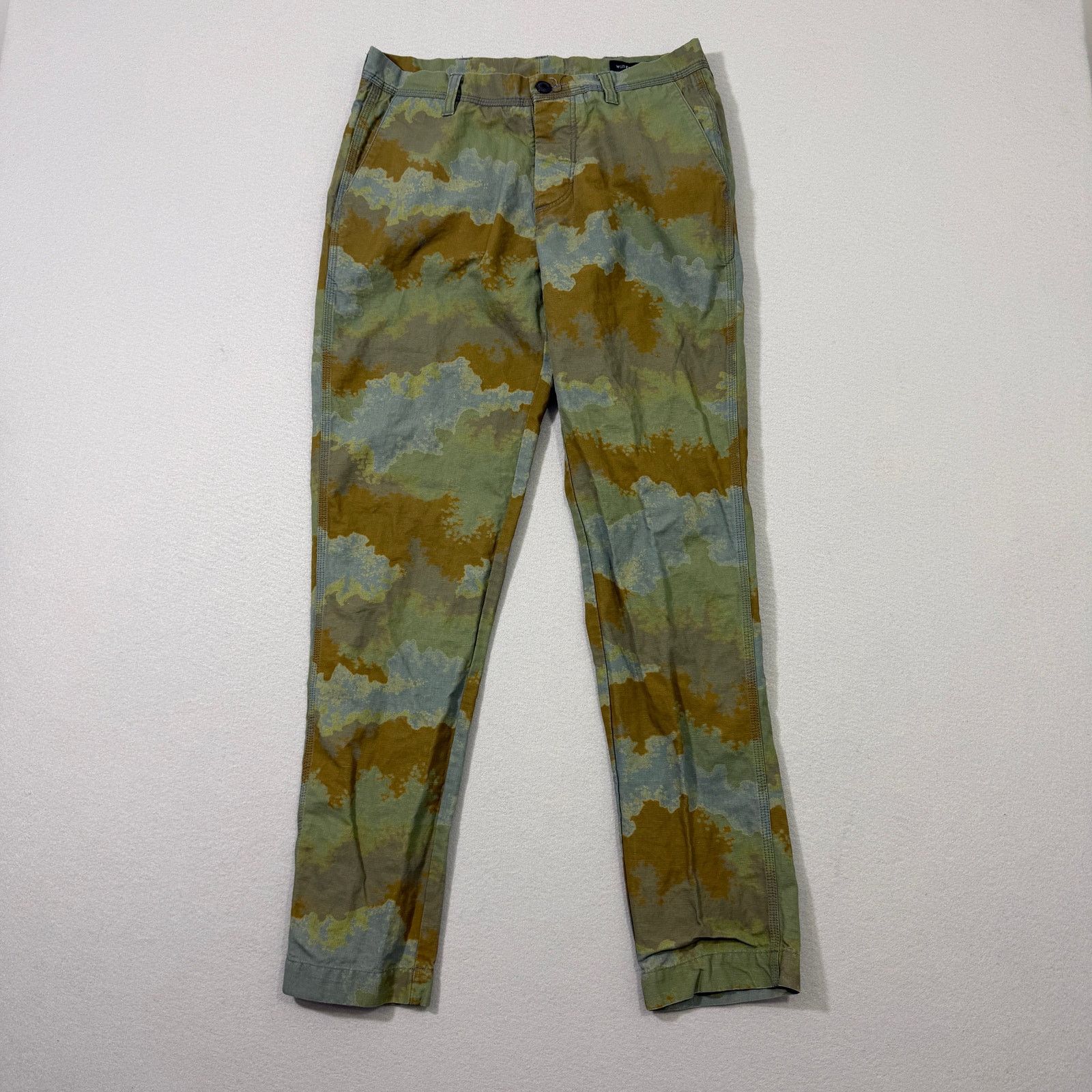 Wings + Horns Wings + Horns Camo Chino Pants Men's 30 (Fits 30x30) Green Size US 30 / EU 46 - 1 Thumbnail