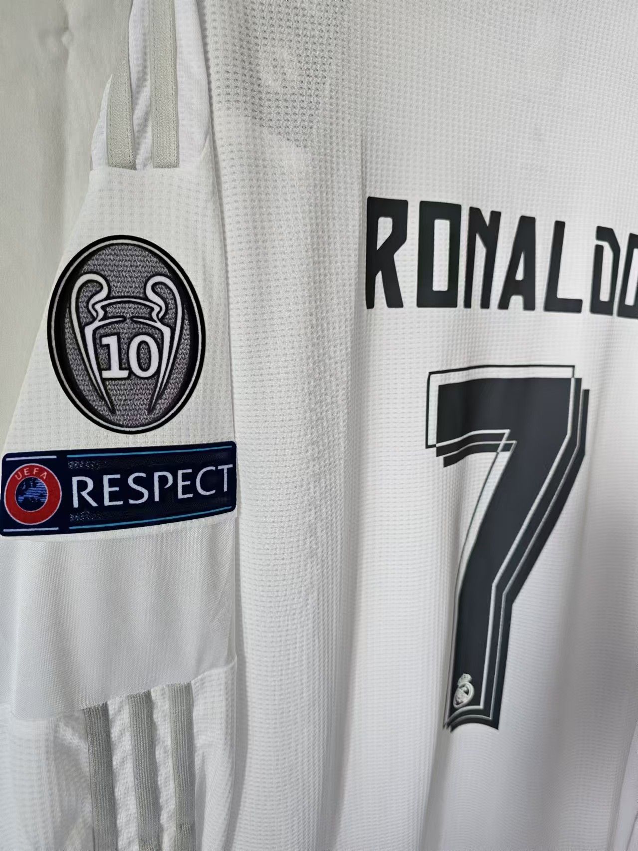 Other 2015 16 Real Madrid #7 Cristiano Ronaldo Jersey Home XL Size US XL / EU 56 / 4 - 4 Thumbnail