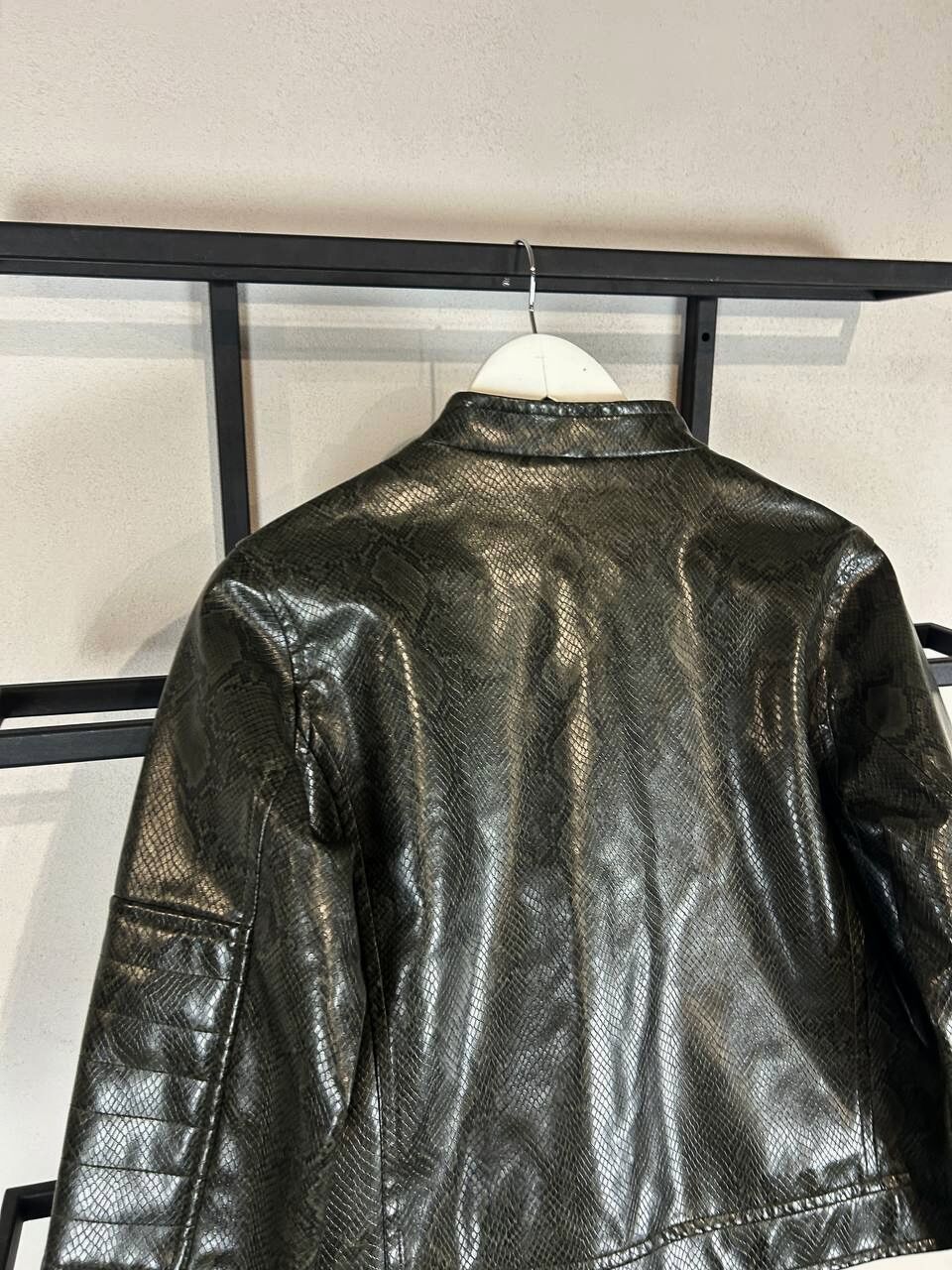Japanese Brand Black Leather Jacket Snake Print Cropped Biker Y2K Grunge Size US S / EU 44-46 / 1 - 9 Thumbnail