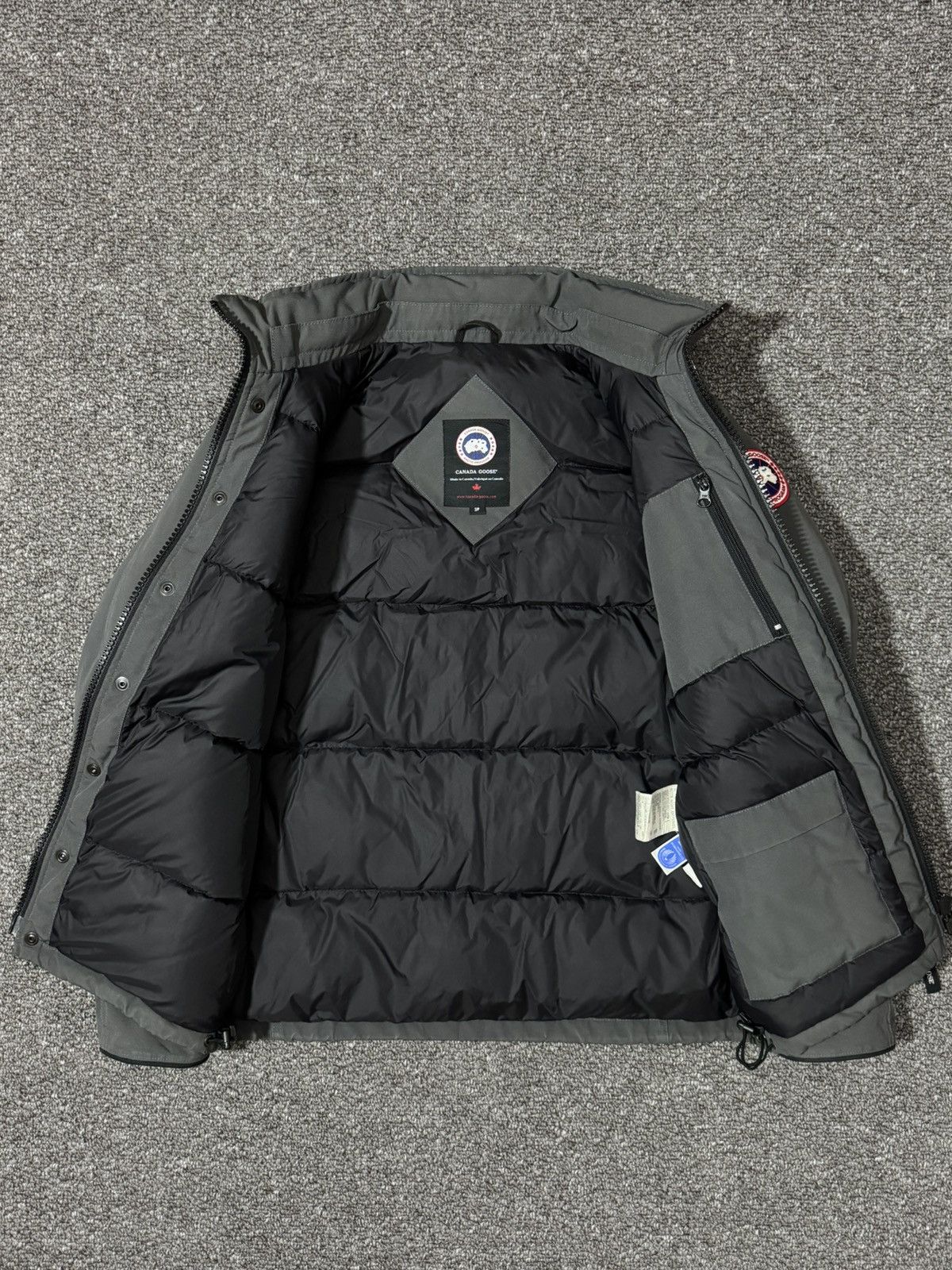 Canada Goose Canada Goose Burnett parka Size US S / EU 44-46 / 1 - 6 Thumbnail