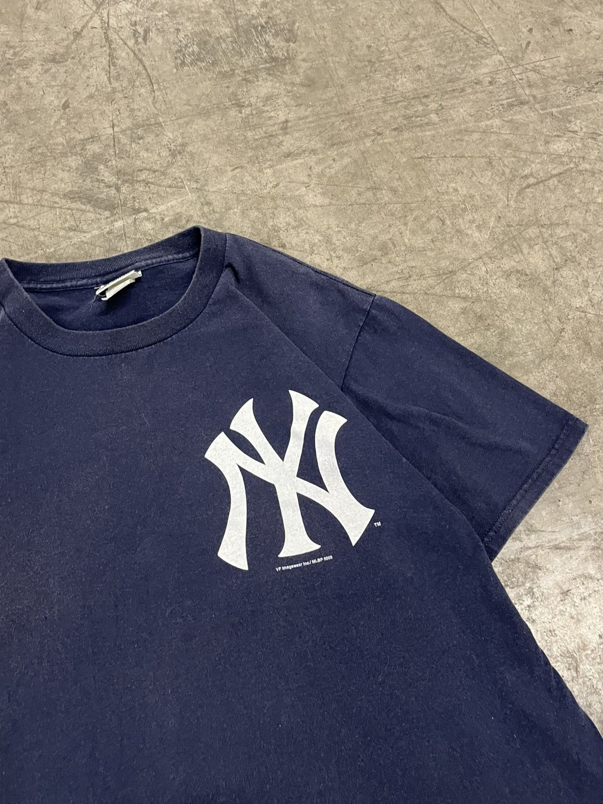 Vintage NY Yankees vintage 90s tee shirt Lee sport hype rare mlb Size US M / EU 48-50 / 2 - 5 Thumbnail