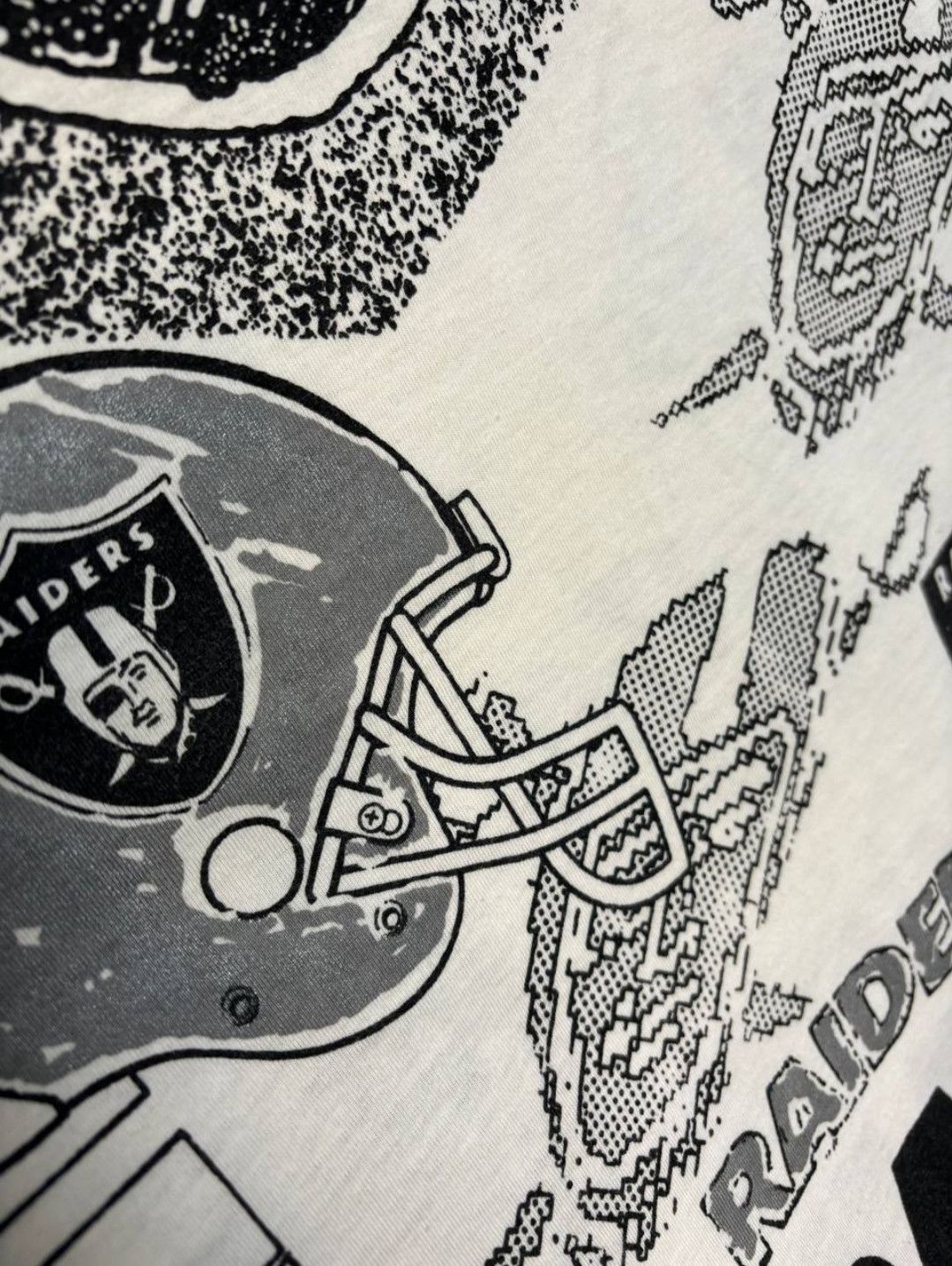 NFL × Vintage Vintage NFL Los Angeles Raiders T-Shirt Size US L / EU 52-54 / 3 - 8 Thumbnail