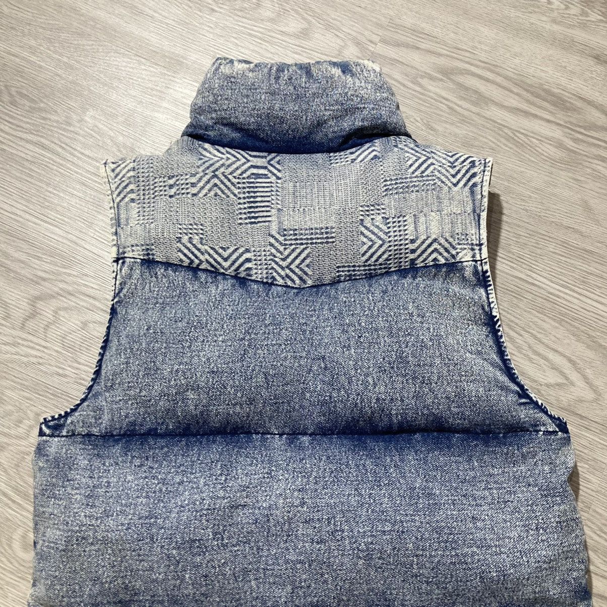 In The Attic 2000s In The Attic Distressed Puffer Down Vest Blue Jeans Size US M / EU 48-50 / 2 - 12 Thumbnail
