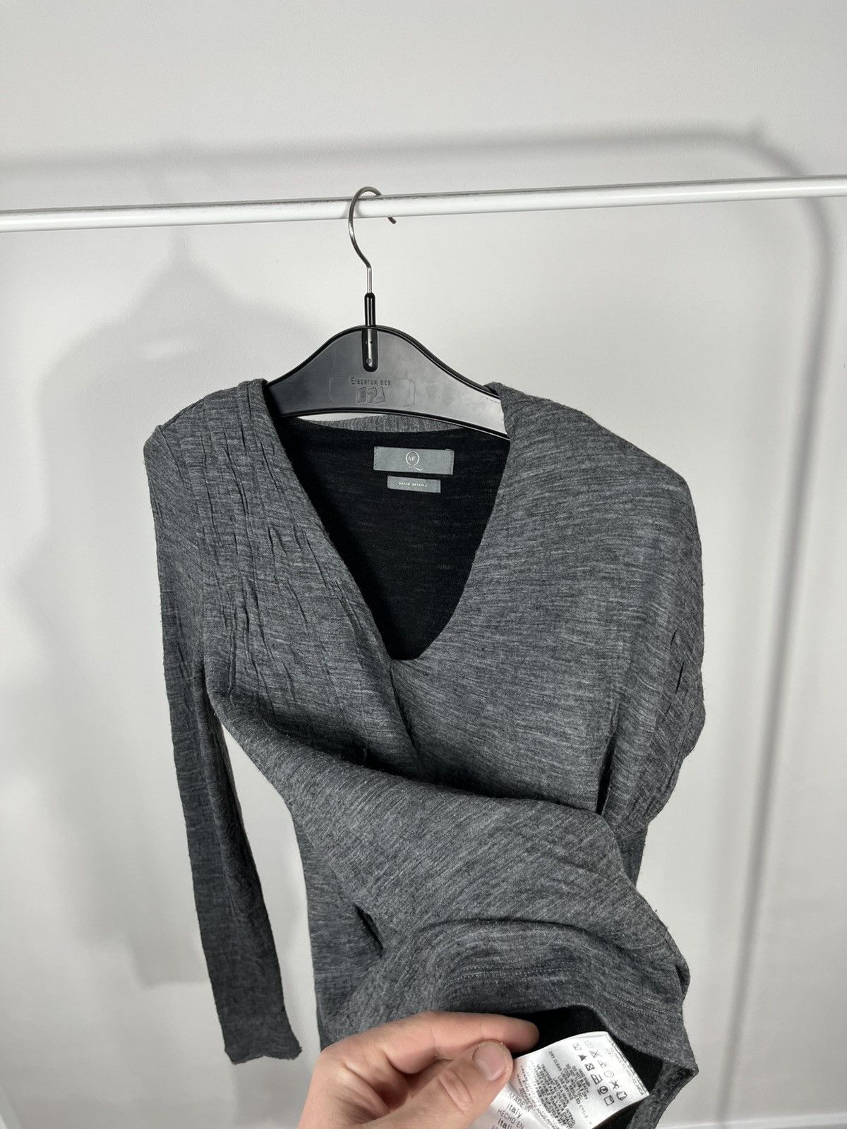 Alexander McQueen MCQ Alexander McQueen Asymmetrical Wrap Top Gray Size L / US 10 / IT 46 - 9 Thumbnail