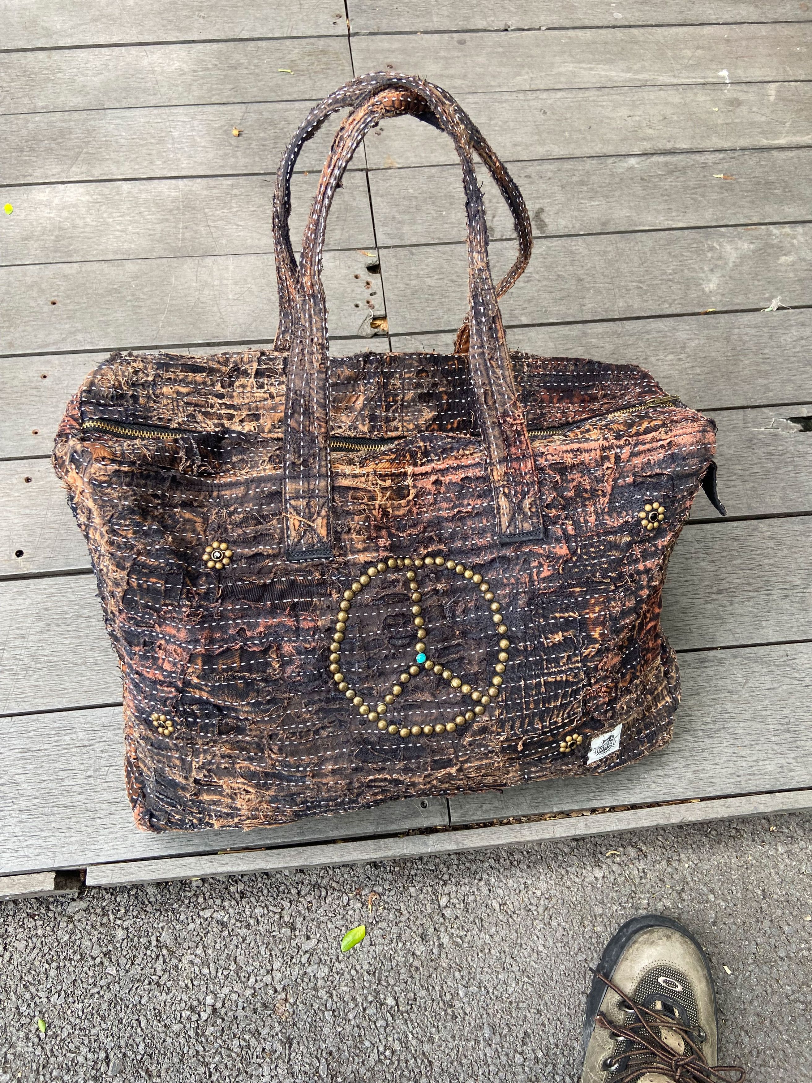 Japanese Brand 1/1 BORO Damaged Tote Bag Size ONE SIZE - 1 Thumbnail