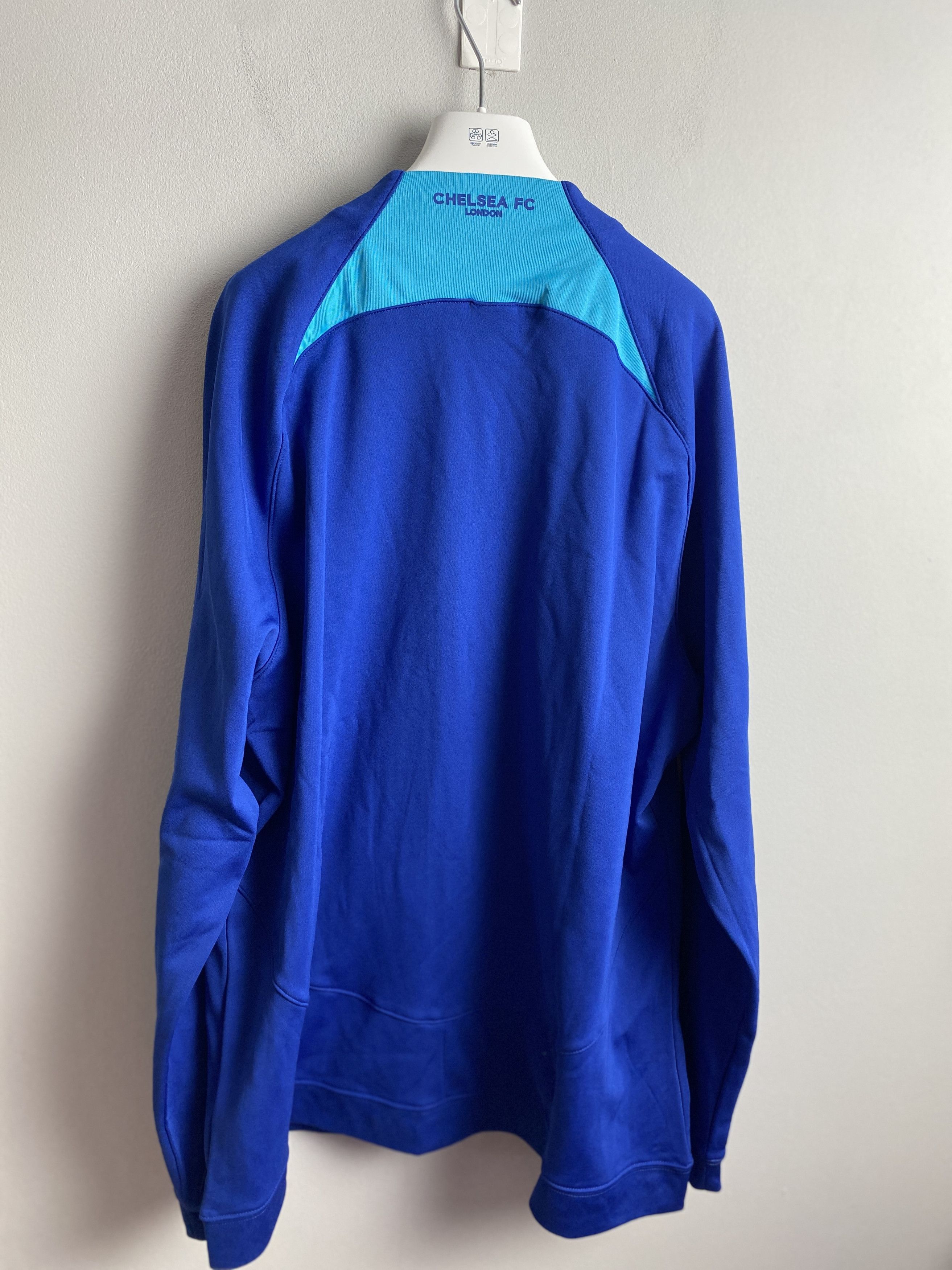 Chelsea Soccer × Nike Nike Chelsea soccer jersey sweatshirt y2k blokecore sport Size US XXL / EU 58 / 5 - 8 Thumbnail