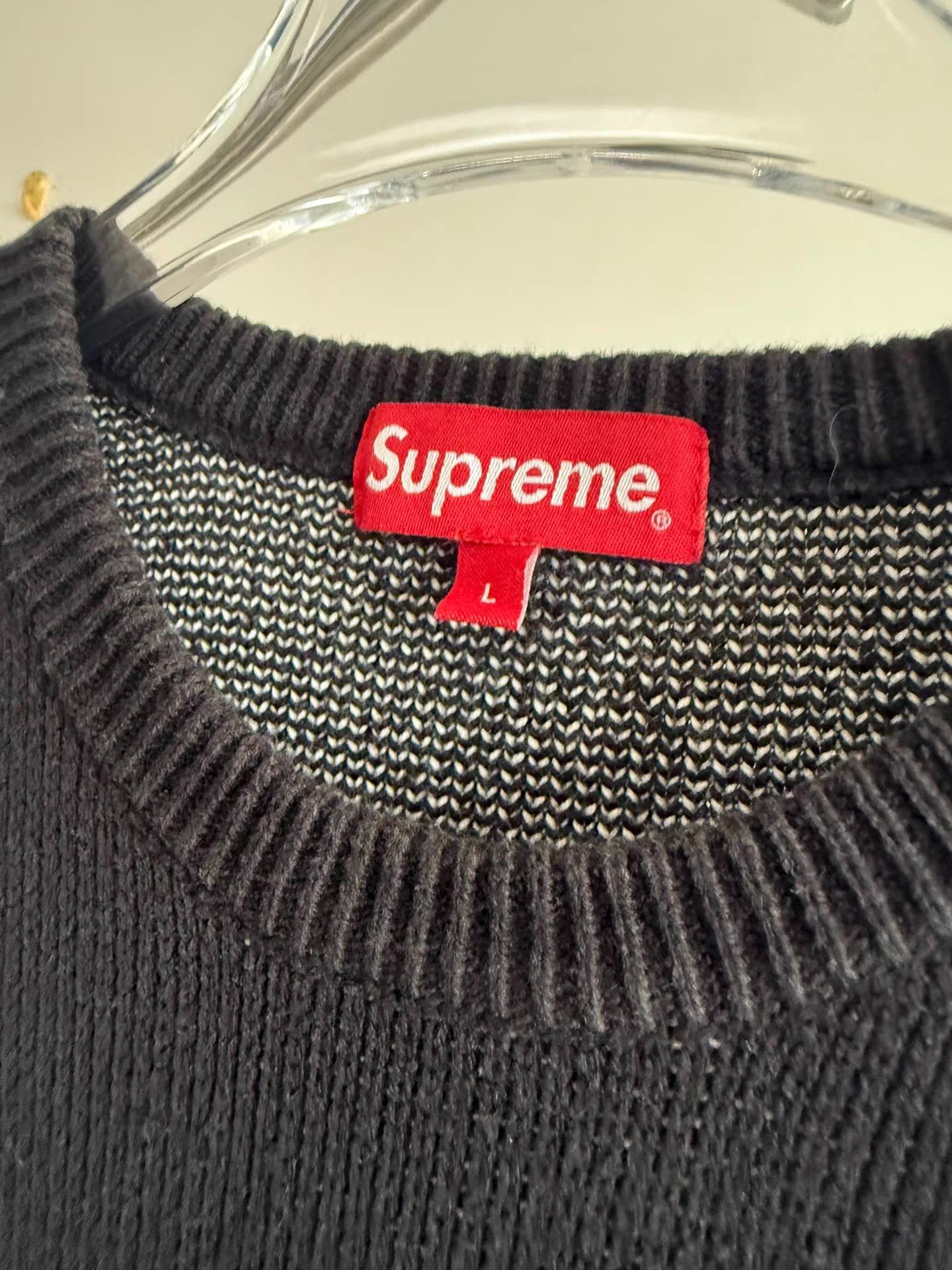 Supreme Supreme smiley face sweate Q17 Size US L / EU 52-54 / 3 - 6 Thumbnail