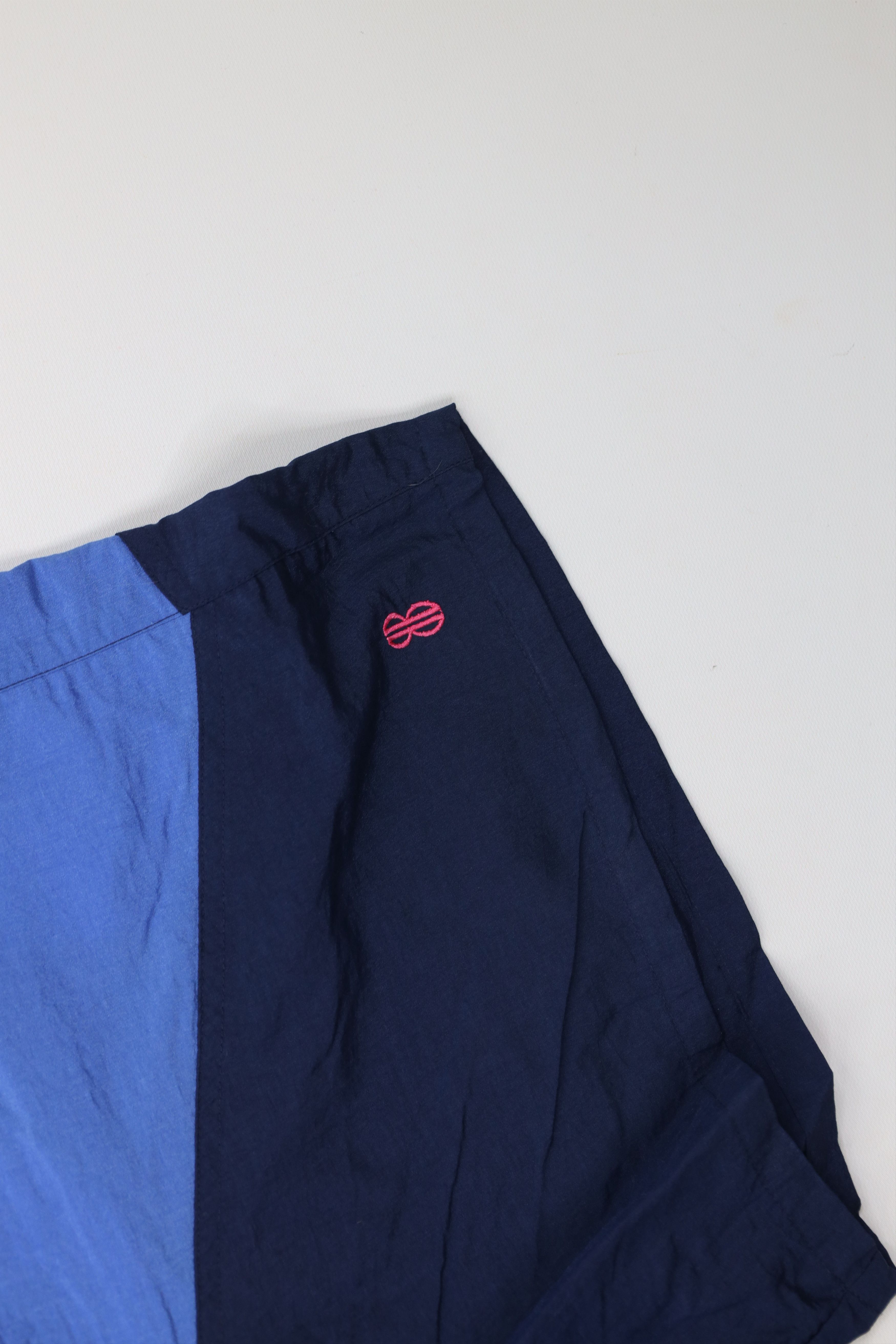 Vintage Vintage 90s Streetwear Block Lined Shorts Swim Trunks Nylon Size US 36 / EU 52 - 5 Thumbnail