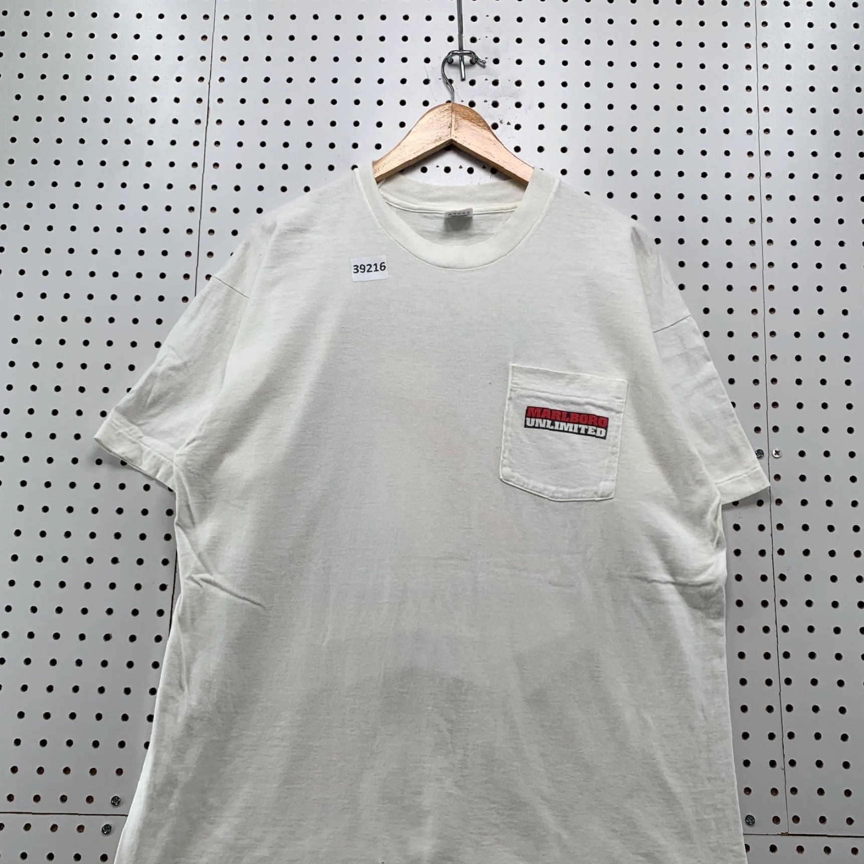 Fruit Of The Loom VINTAGE Fruit of the Loom 90s Marlboro Pocket Shirt XL White Short Sleeve Graphic Print Mens Cowboy Beer Size US XL / EU 56 / 4 - 3 Thumbnail