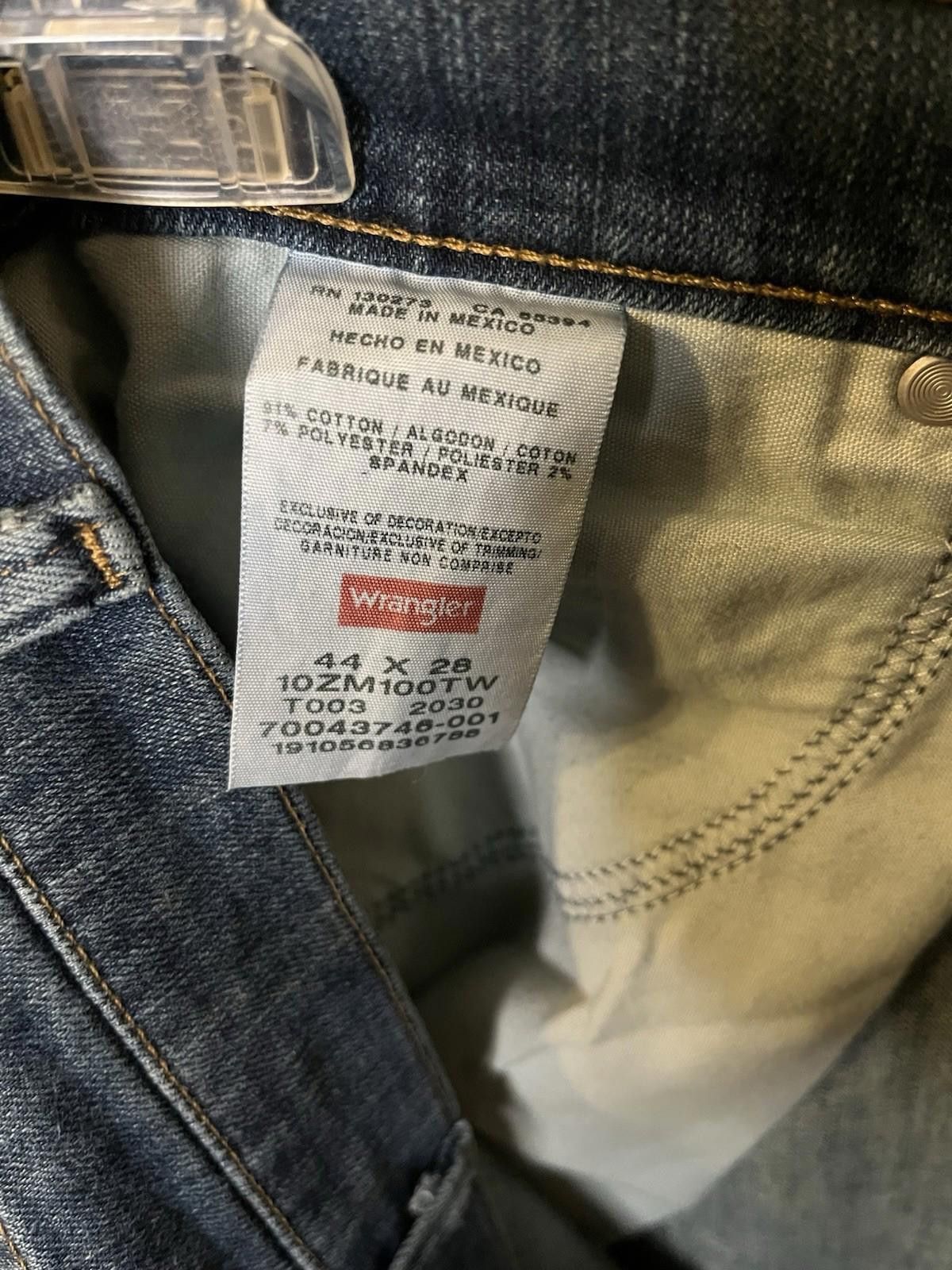 Wrangler Wrangler 42x28 Jeans Straight Leg Light Wash Stretch Denim Size US 42 / EU 58 - 5 Thumbnail