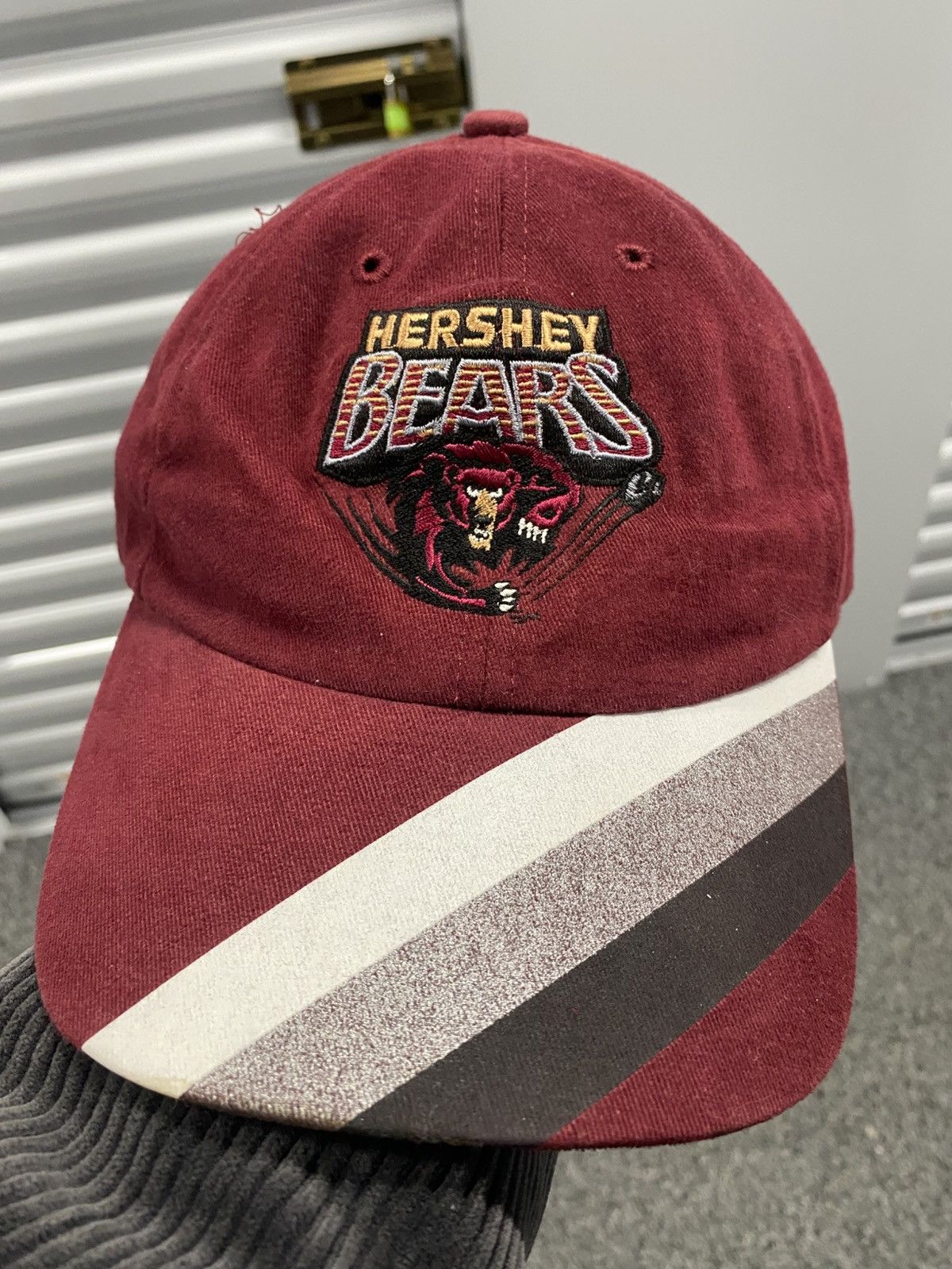MLB × Vintage 1990s Hershey Bears Hockey Baseball Vintage Strap back PA Size ONE SIZE - 1 Thumbnail