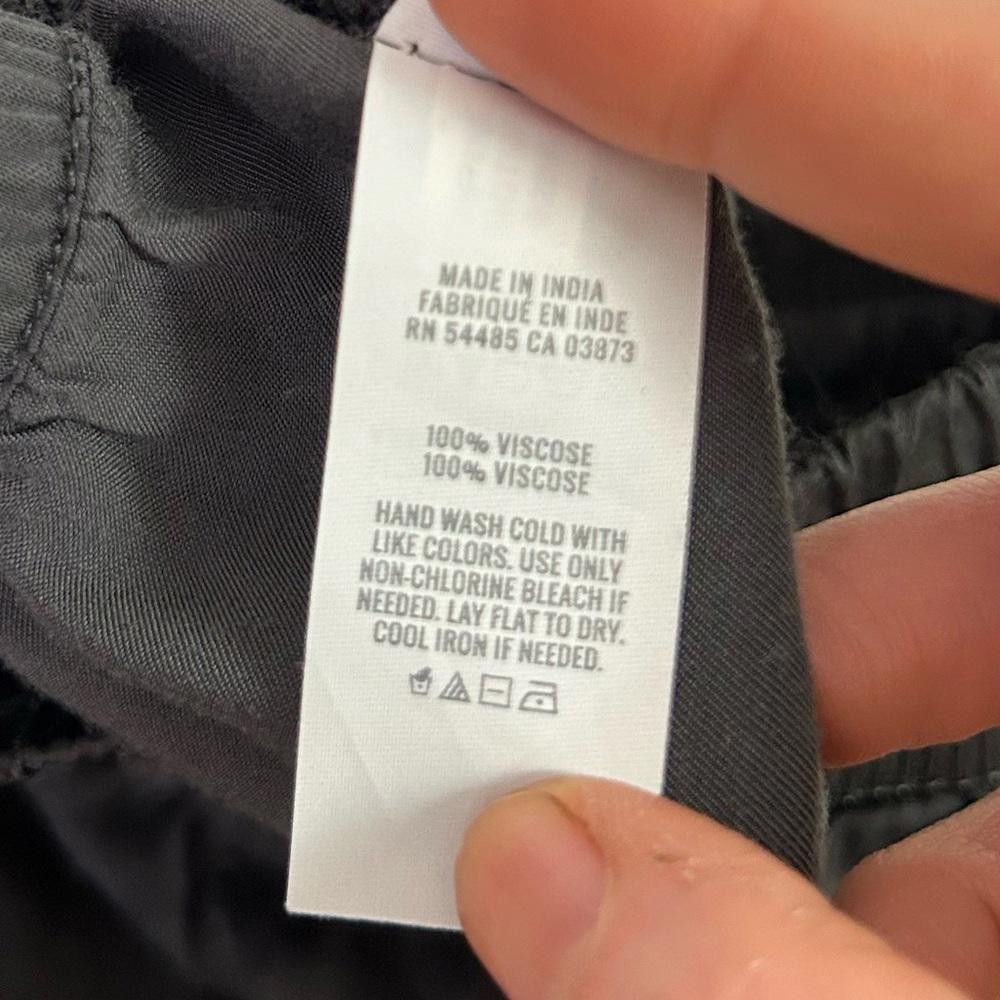 Designer aerie l Black Satin Cargo Joggers Small Size 28" / US 6 / IT 42 - 9 Thumbnail