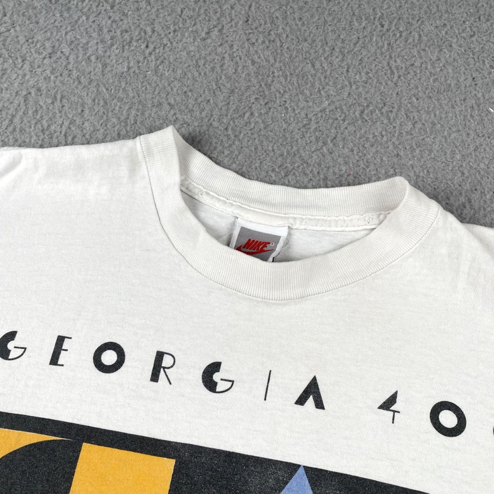 Nike VINTAGE Nike L White Shirt Mens 90s Georgia 400 Road Race 1993 Nike Town Atlanta Made In USA Size US L / EU 52-54 / 3 - 4 Thumbnail
