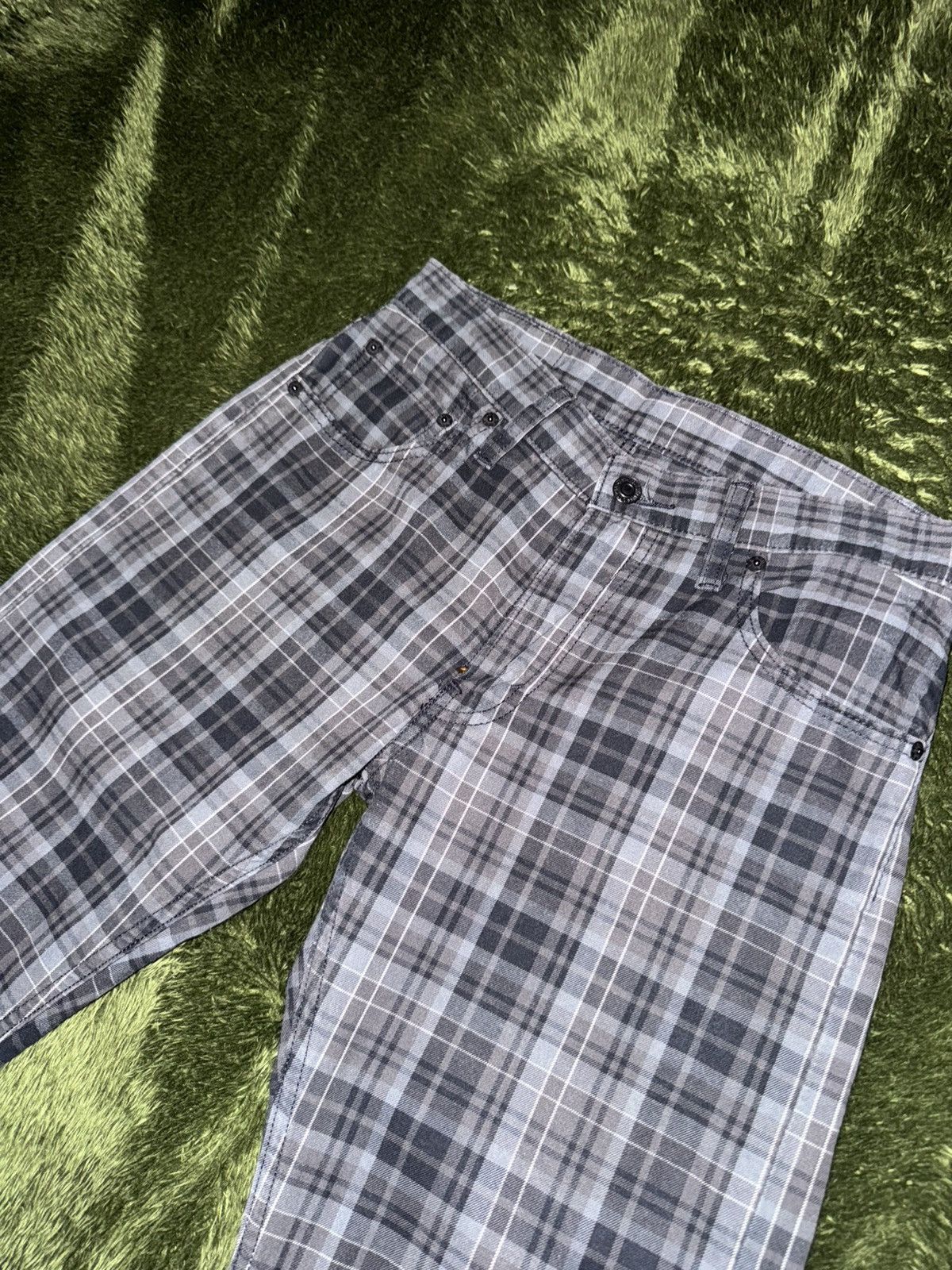 Levi's [W28/L33] Levi’s 505 Plaid Check Black Label Cotton Pants Size US 28 / EU 44 - 2 Thumbnail