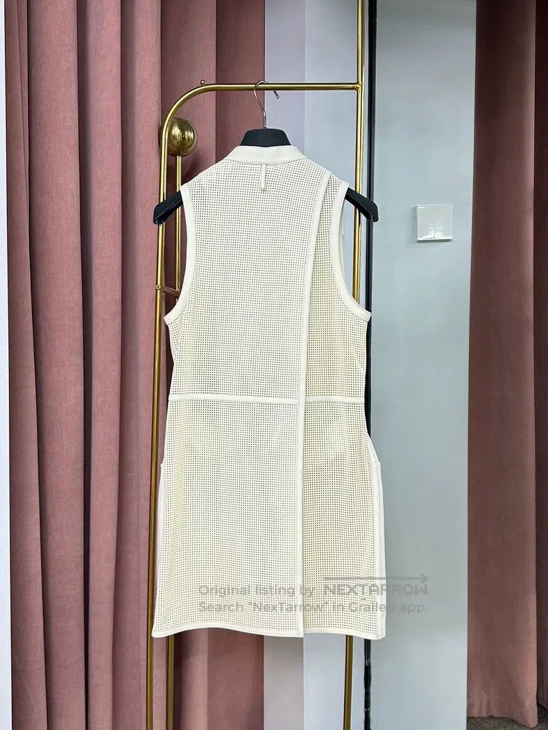Hermes Hermes White Cutout Lamb Leather Vest Dress Size XS / US 0-2 / IT 36-38 - 4 Thumbnail