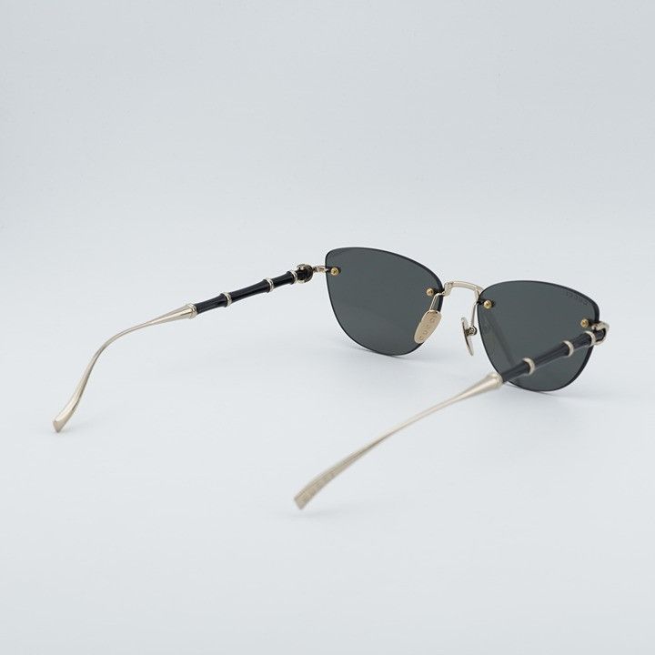 Gucci Gucci GG2063S 002 Sunglasses Shiny Endura Gold Cat Eye Frame Size ONE SIZE - 3 Thumbnail
