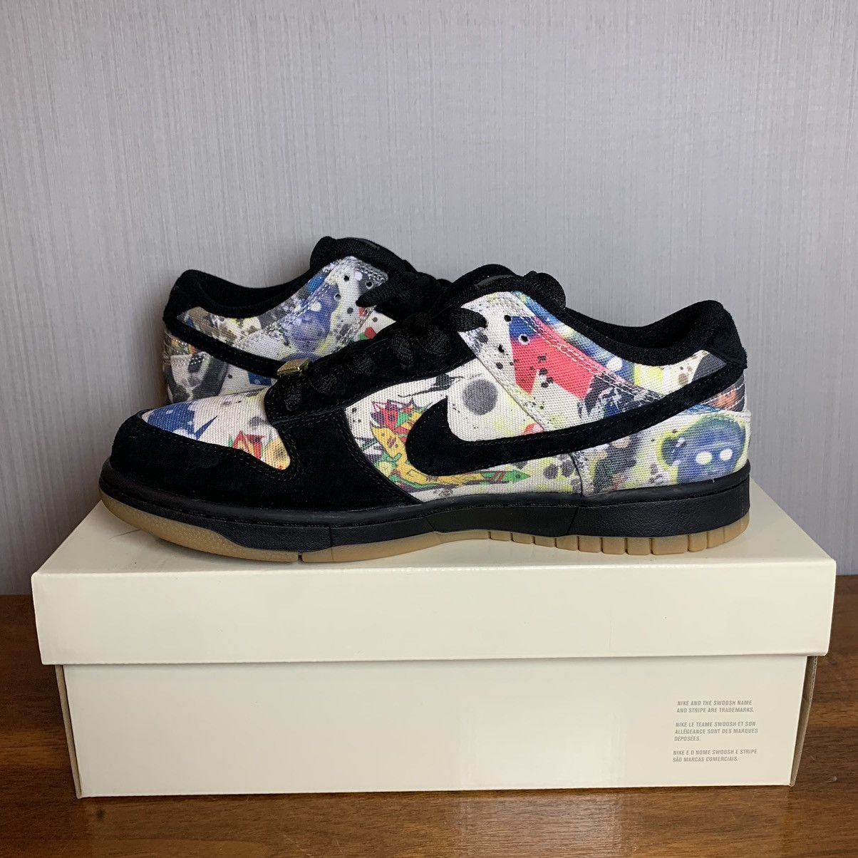 Nike × Supreme Supreme Nike SB Dunk Low Rammellzee Size US 10 / EU 43 - 11 Thumbnail