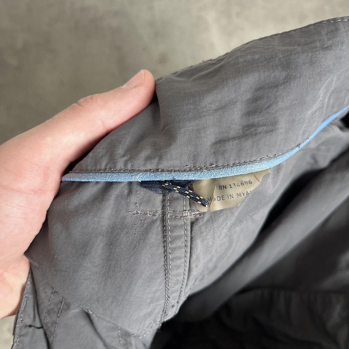 SALEWA Vintage Salewa Gray Cargo Shorts Size US 32 / EU 48 - 6 Thumbnail