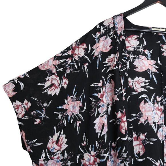 Aritzia Azure Skies Cosima Floral Print Black Oversized Kimono Size M / US 6-8 / IT 42-44 - 3 Thumbnail