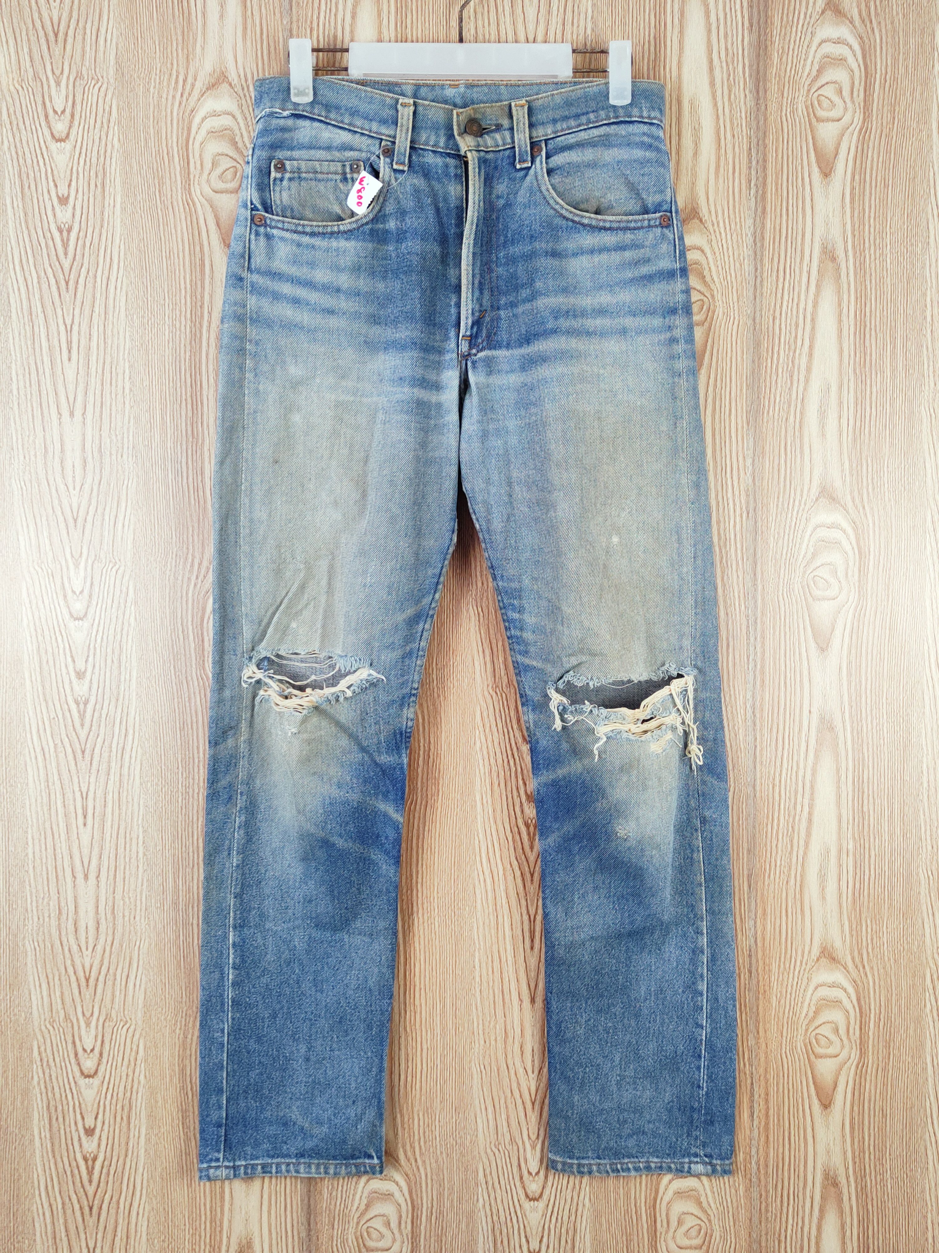 Levi's 505 Levi's Blue Distressed Ripped denim Jeans #W800 Size US 29 - 1 Thumbnail
