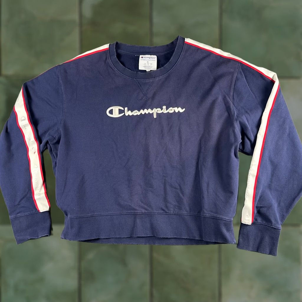 Champion Champion Sweatshirt Womens XL Blue Long Sleeve Crew Neck Pullover Size XL / US 12-14 / IT 48-50 - 1 Thumbnail