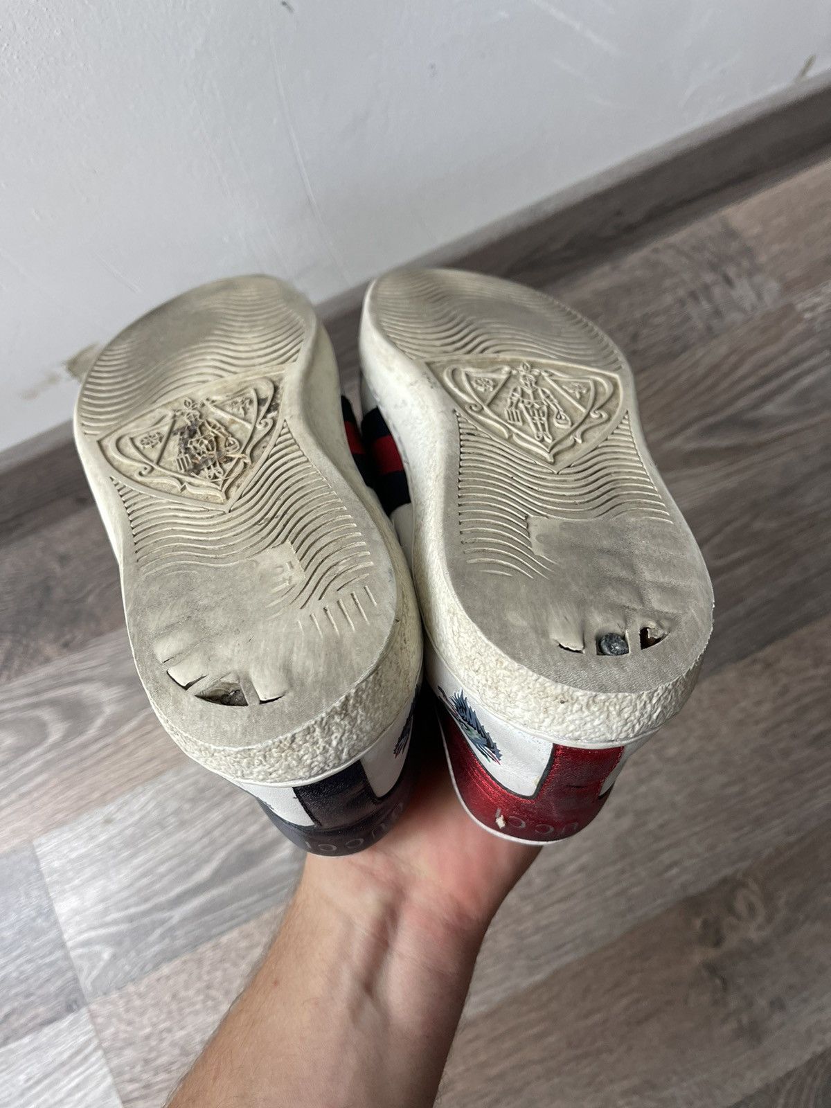Gucci Gucci White Leather Wolf Print Ace Sneakers Size 5 women’s Size US 5 / IT 35 - 8 Thumbnail