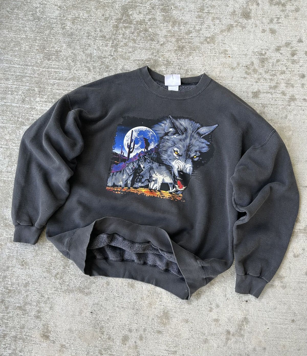 Vintage 90s Wolf Nature Graphic Crewneck Sweatshirt Size US XL / EU 56 / 4 - 1 Thumbnail