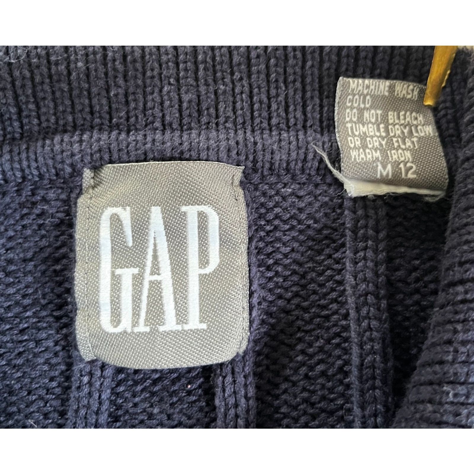Gap VINTAGE Gap Men's Knit Collared Sweater 90s Embroidered Crest Navy Sz L Size US L / EU 52-54 / 3 - 7 Thumbnail