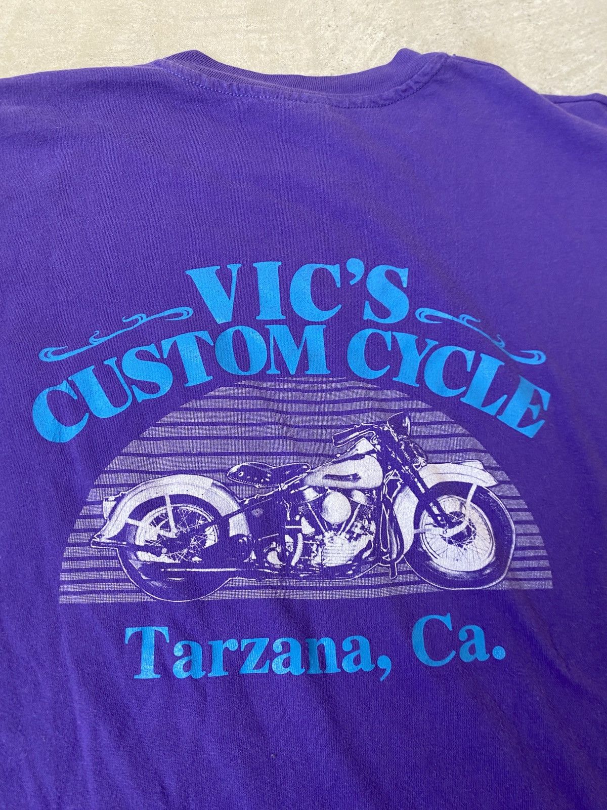 Hanes Vic’s Custom Cycle Motorcycle Pocket TShirt Size US XXL / EU 58 / 5 - 6 Thumbnail
