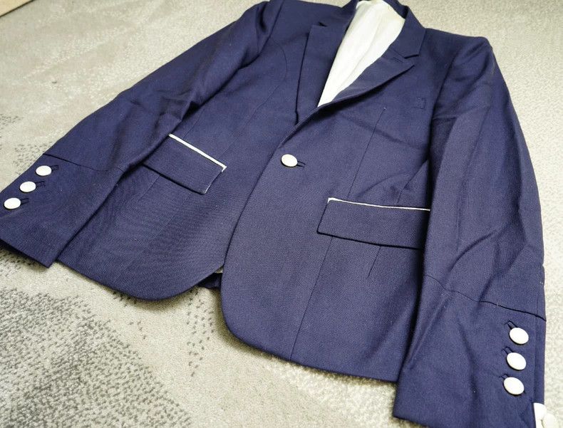 Number (N)ine Number (N)ine Size 2 White-button slim suit 2503-Nextarrow Size 44R - 2 Thumbnail