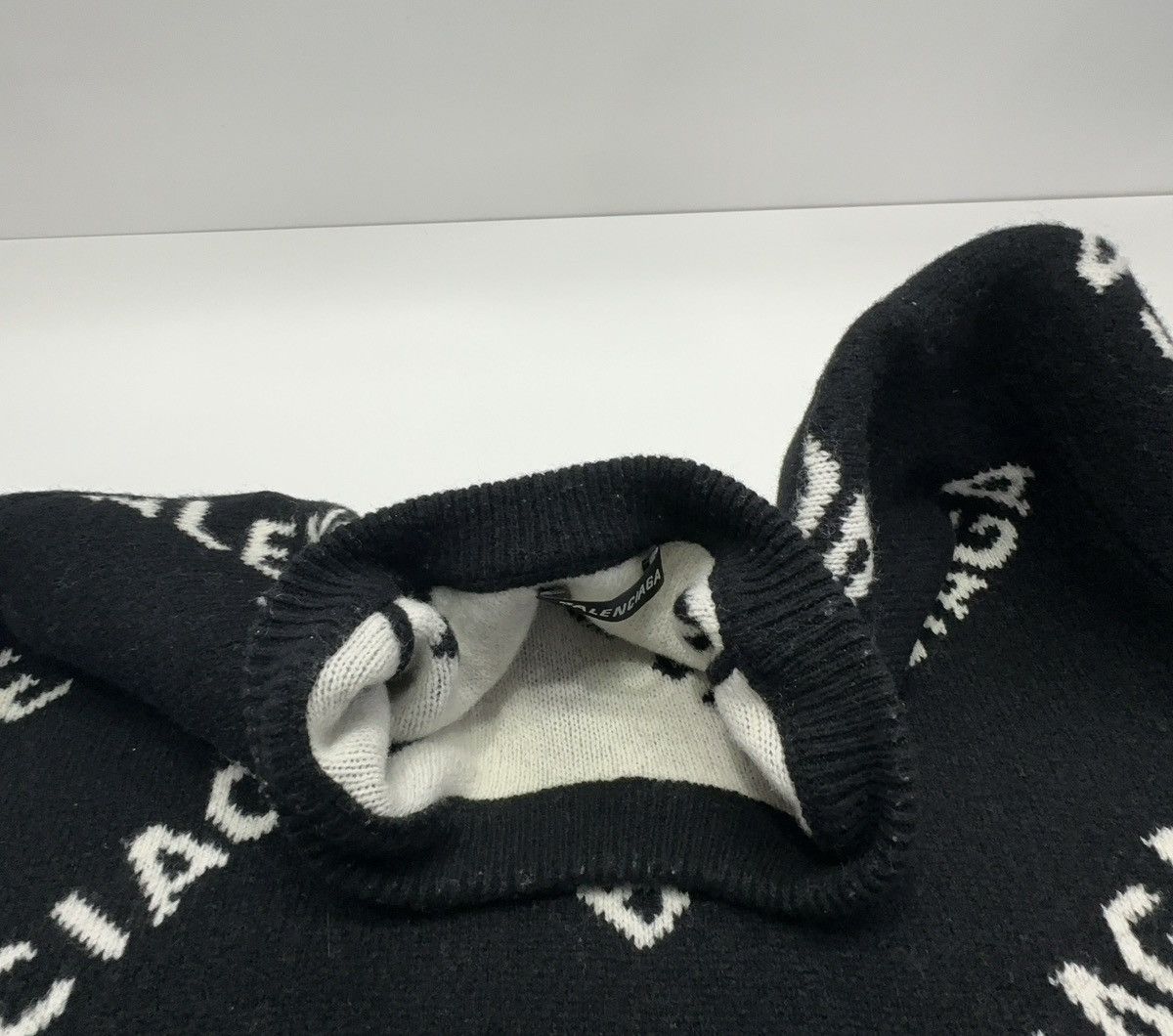 Balenciaga Balenciaga Allover Logo Crewneck sweater Size M / US 6-8 / IT 42-44 - 6 Thumbnail