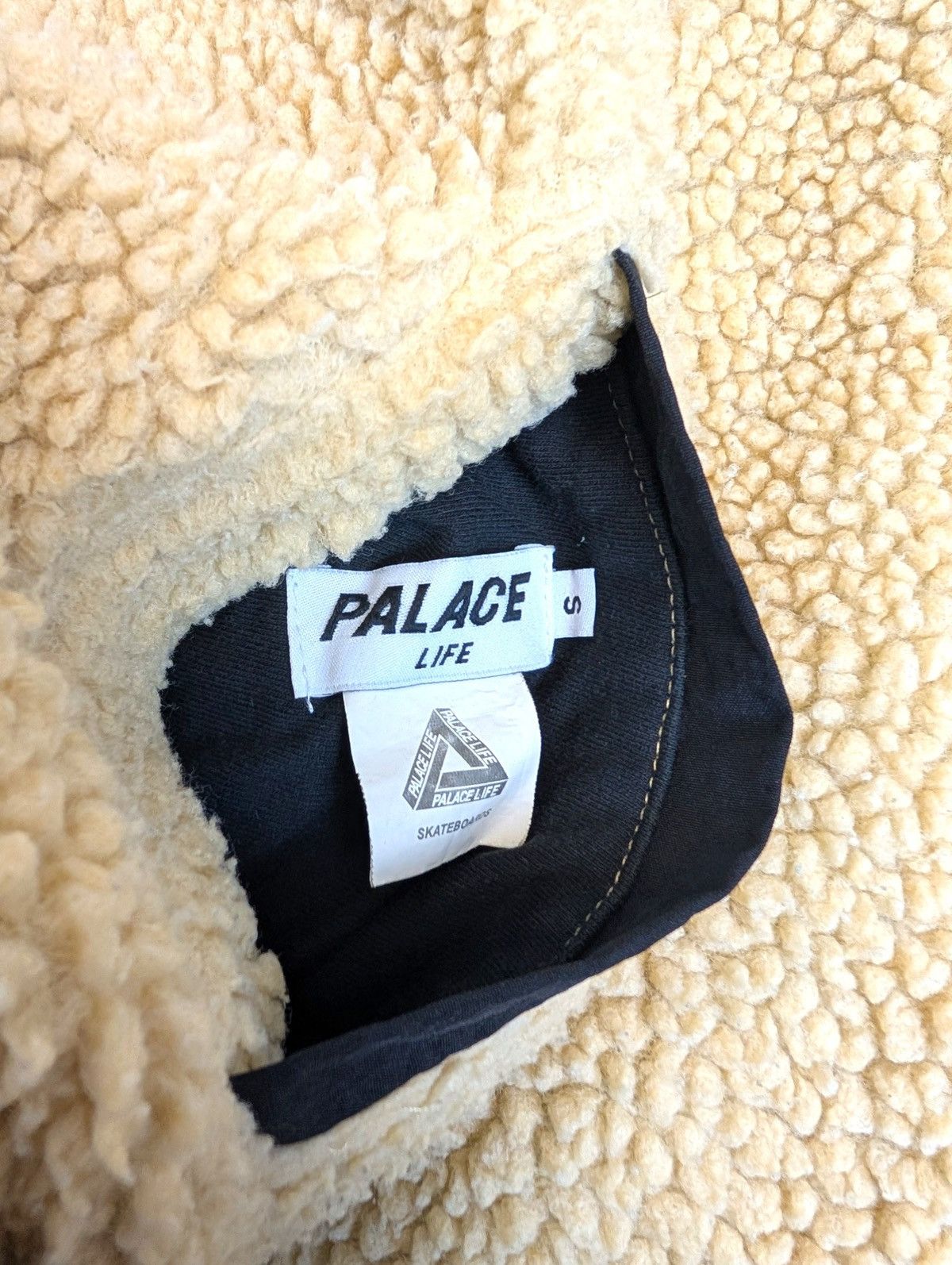 Palace Palace LIFE Sherpa Bomber Reversible Jacket Spellout Skate Size US S / EU 44-46 / 1 - 4 Thumbnail